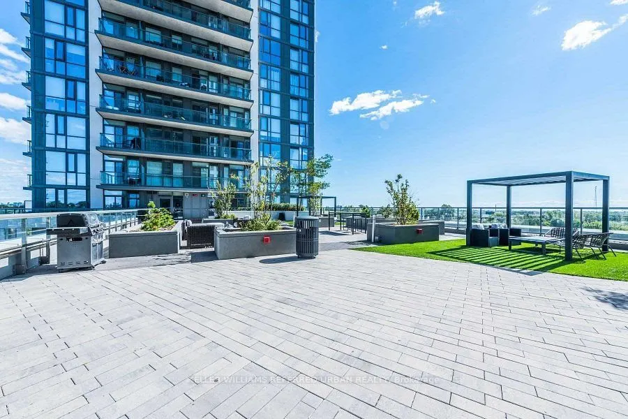 17 Zorra Street, #2301