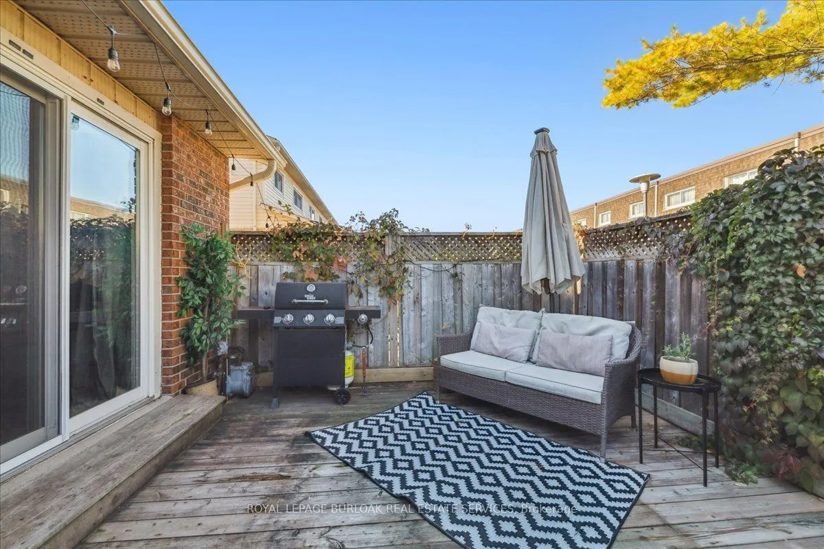 5088 New Street, #18