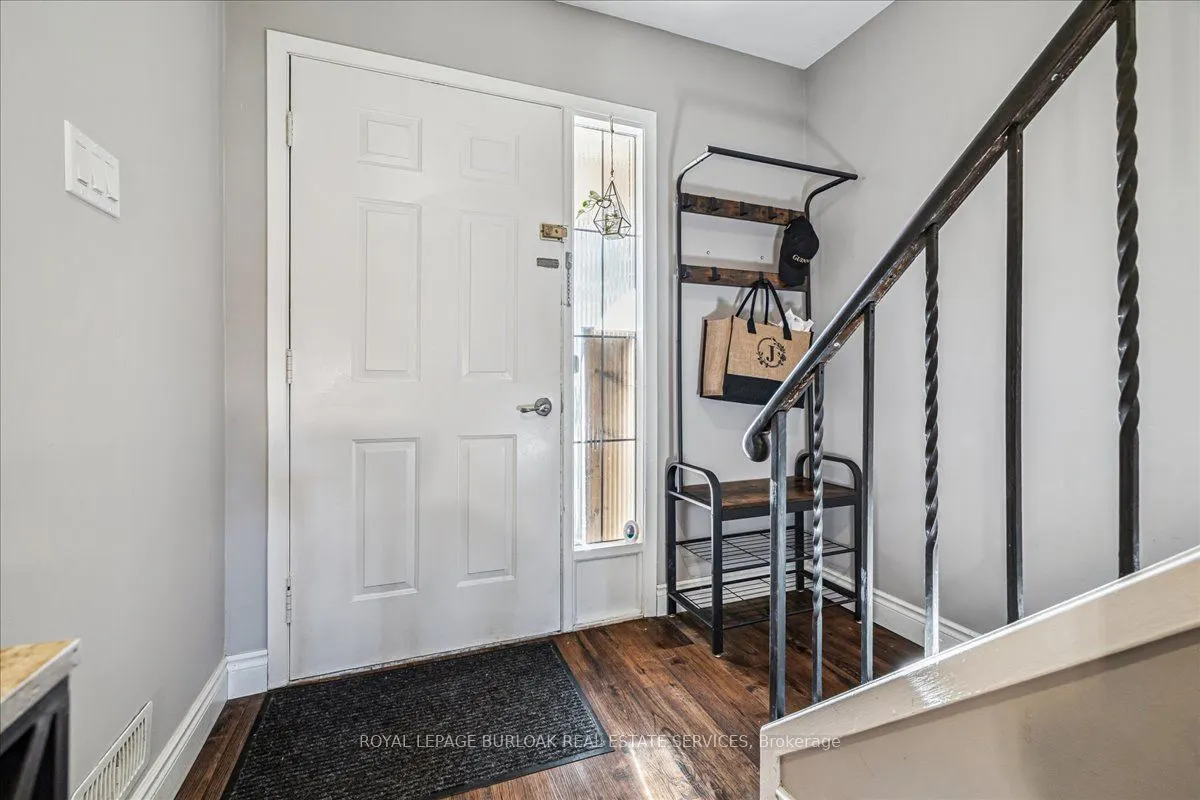 5088 New Street, #18