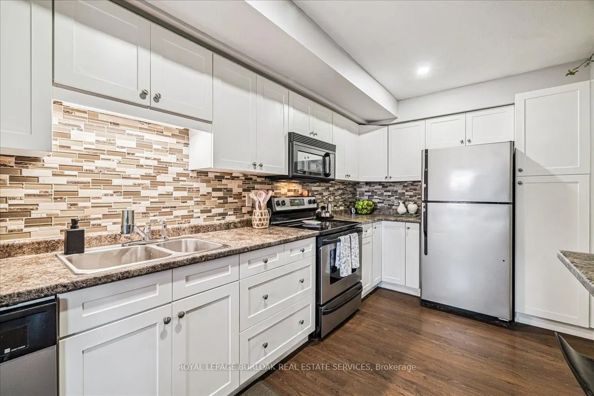 5088 New Street, #18