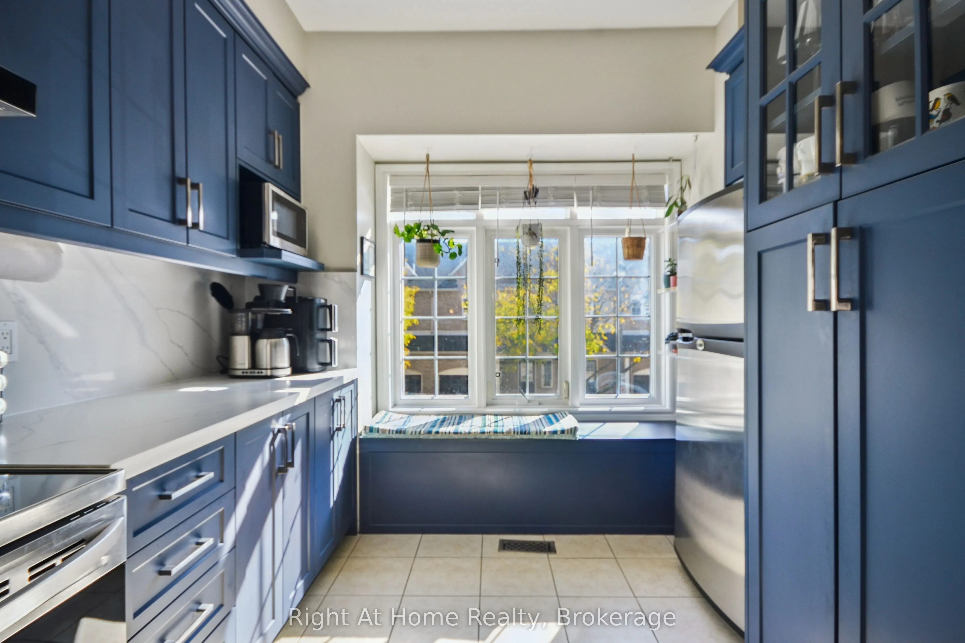 5080 FAIRVIEW Street, #34