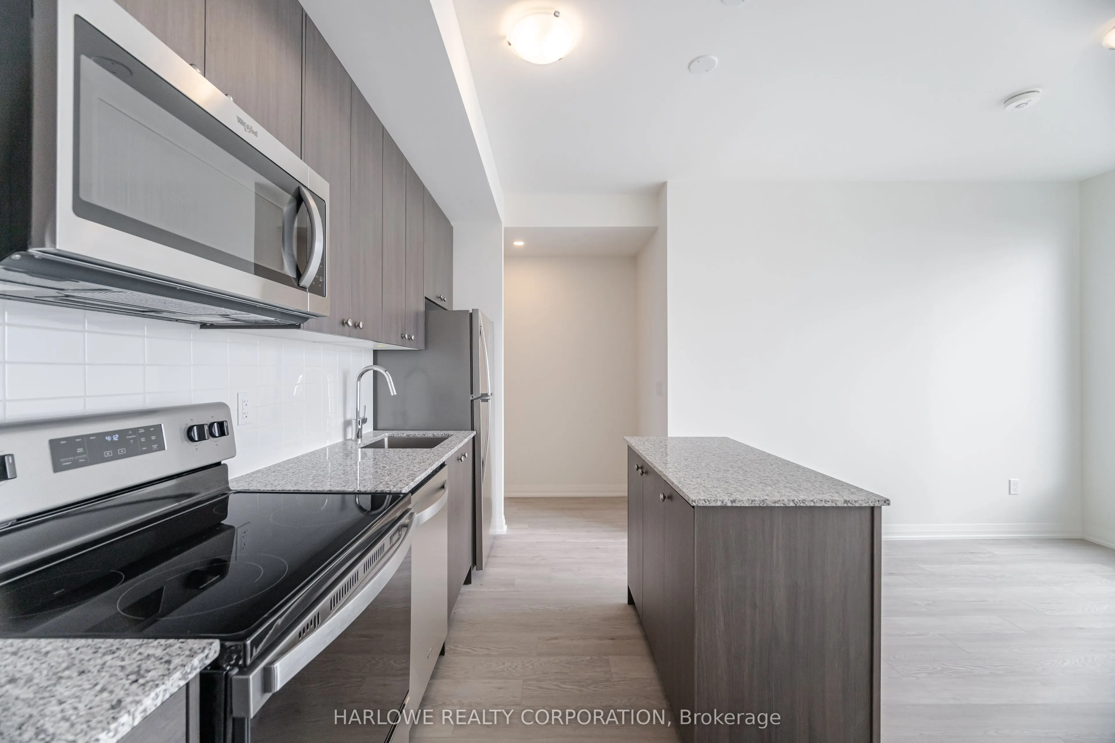 3006 William Cutmore Boulevard, #1207