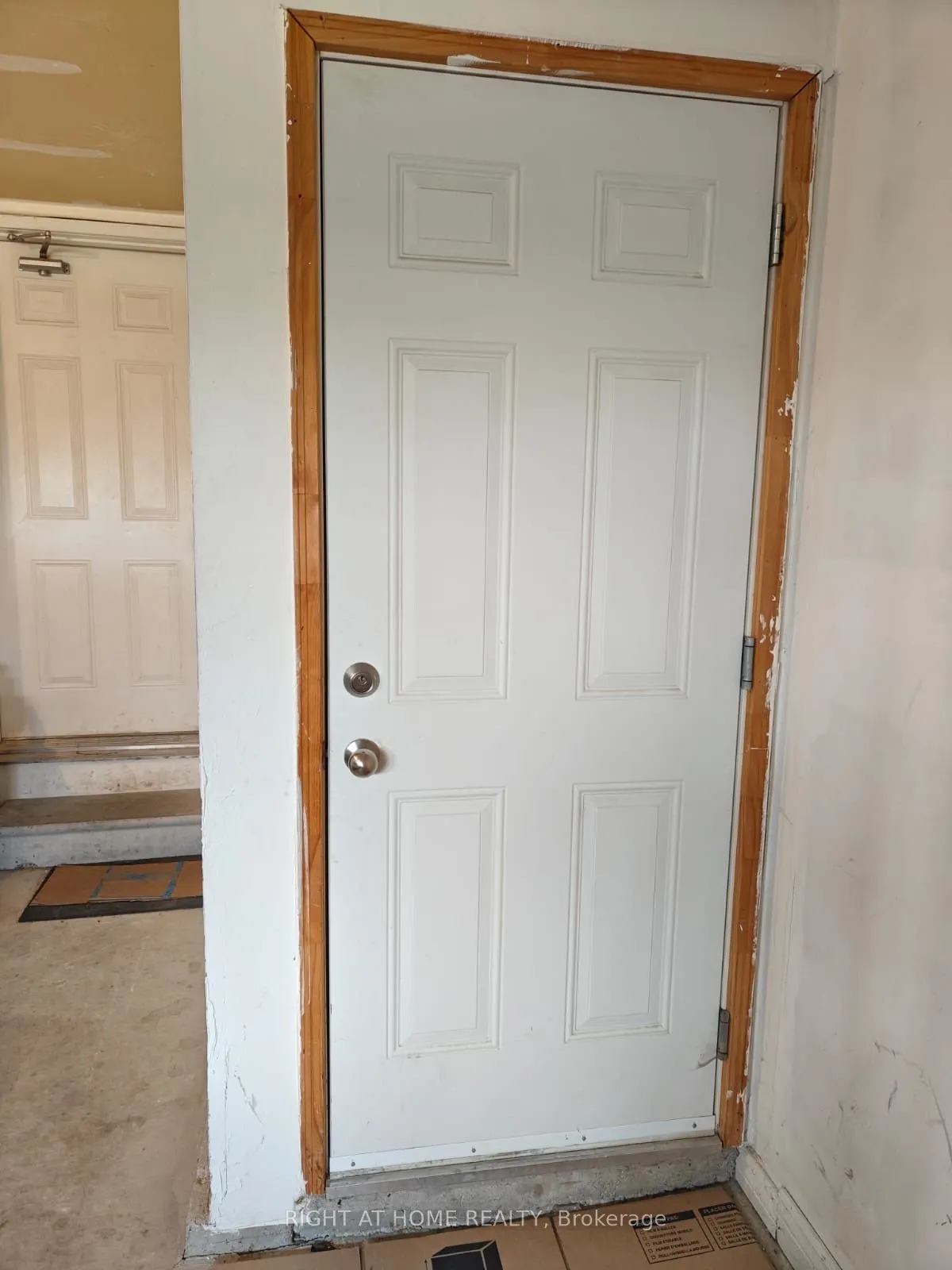 995 Reimer Common, #Basment