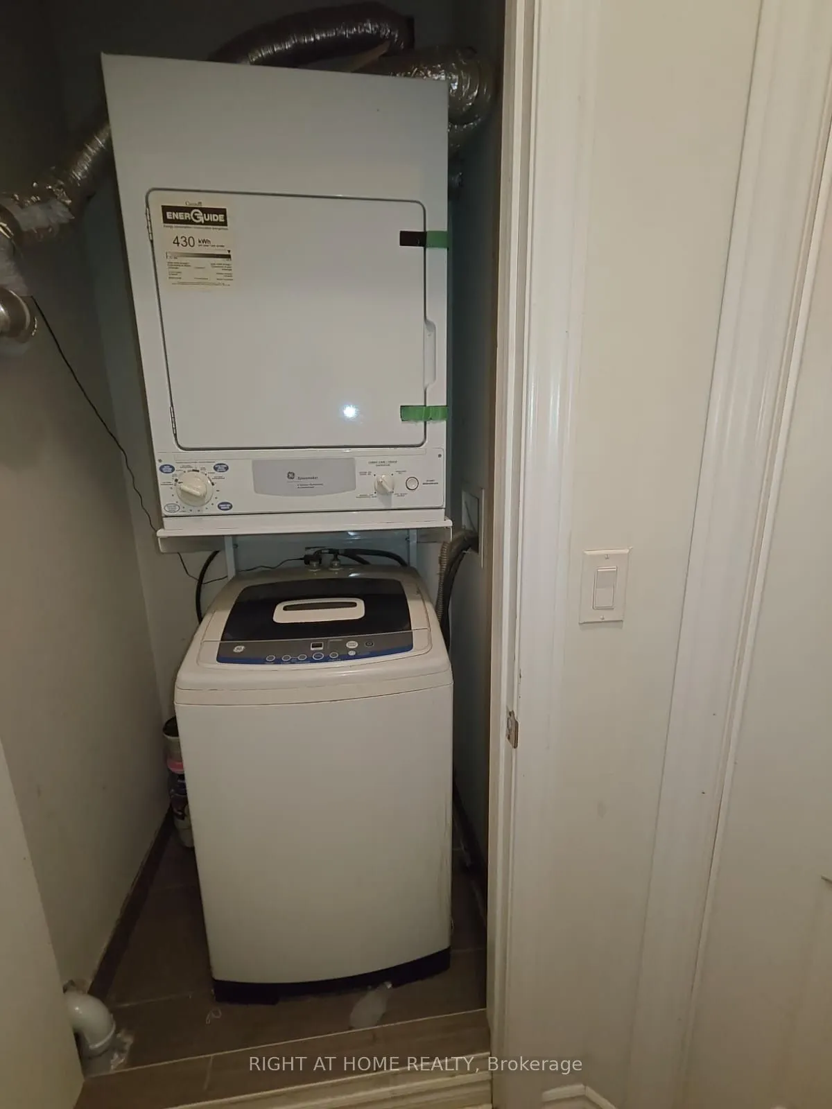 995 Reimer Common, #Basement