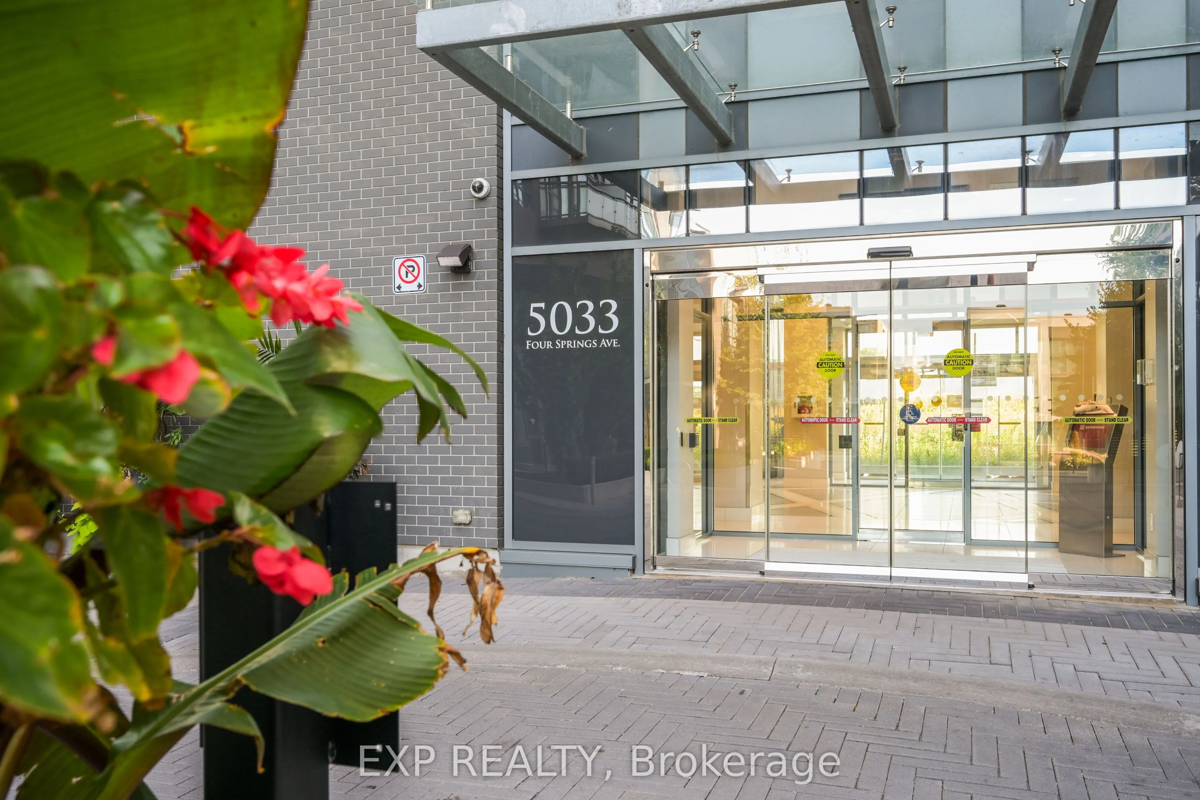 5033 Four Springs Avenue, #1117
