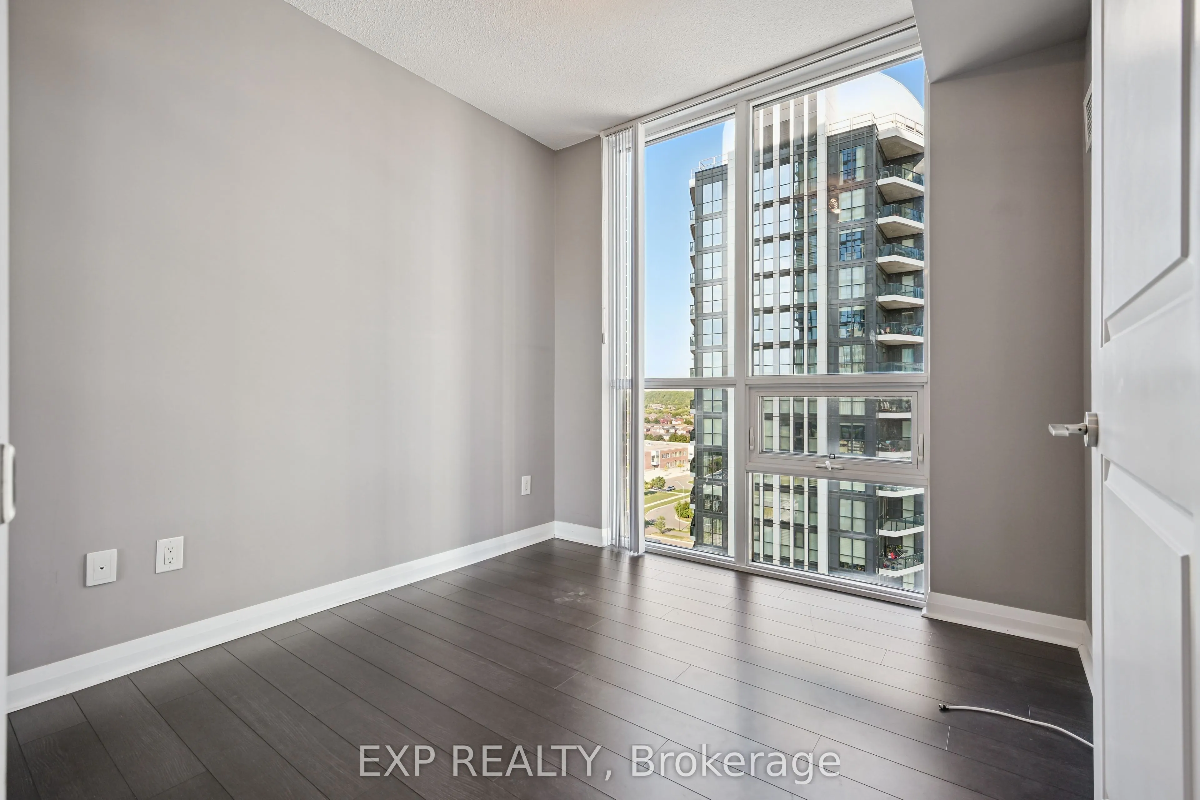 5033 Four Springs Avenue, #1117