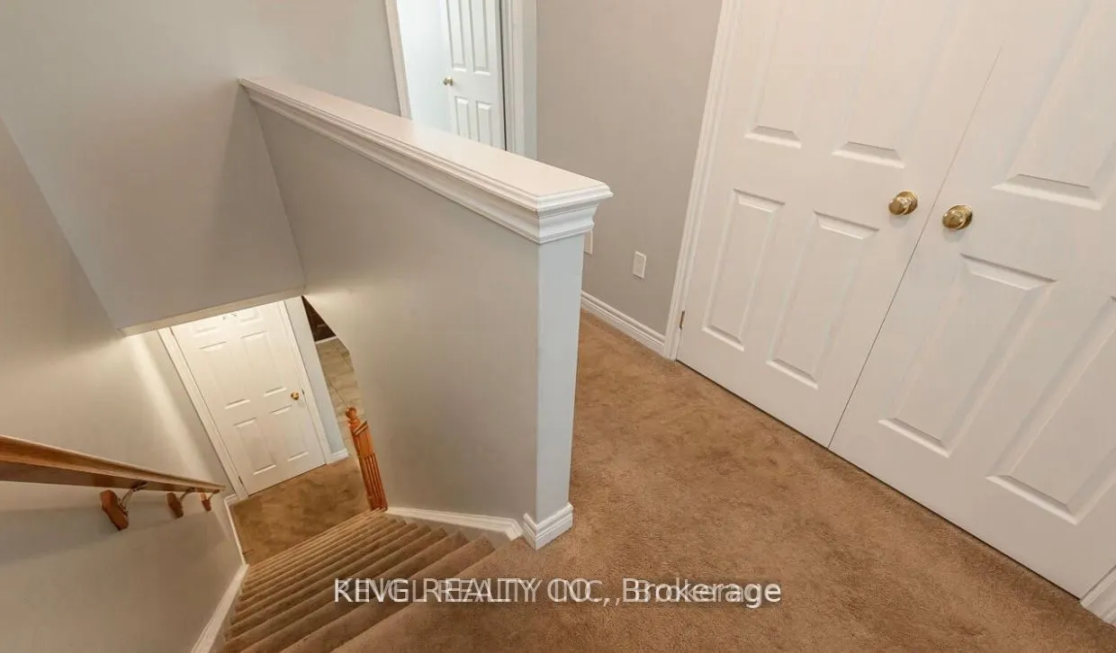 124 Parkinson Crescent, #2