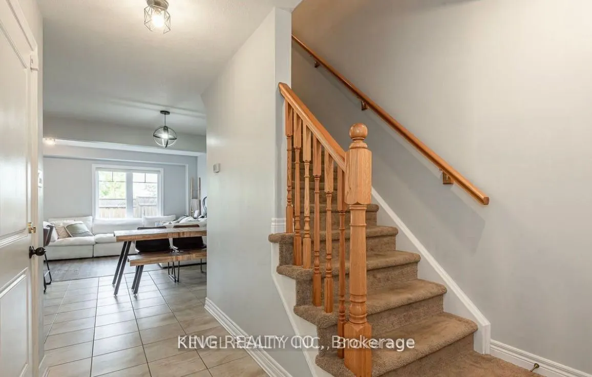 124 Parkinson Crescent, #2