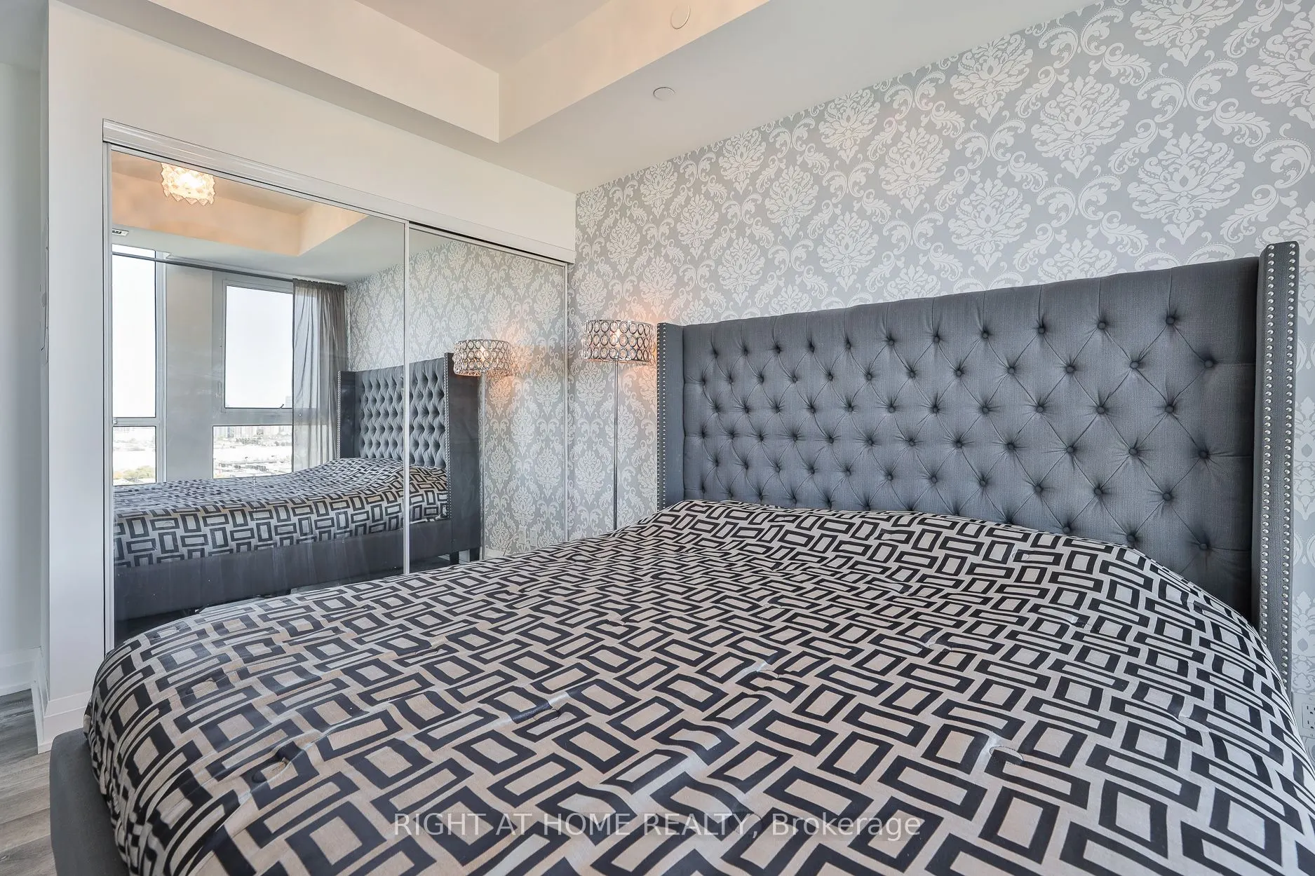 15 Zorra Street, #1702