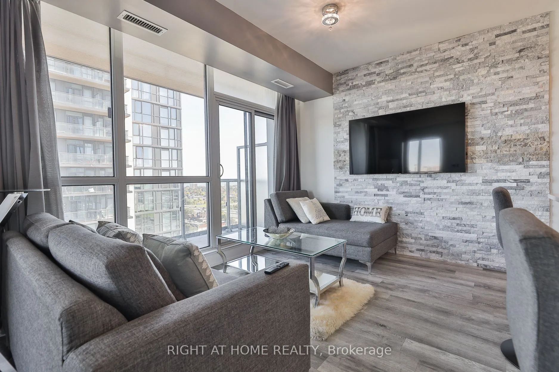 15 Zorra Street, #1702