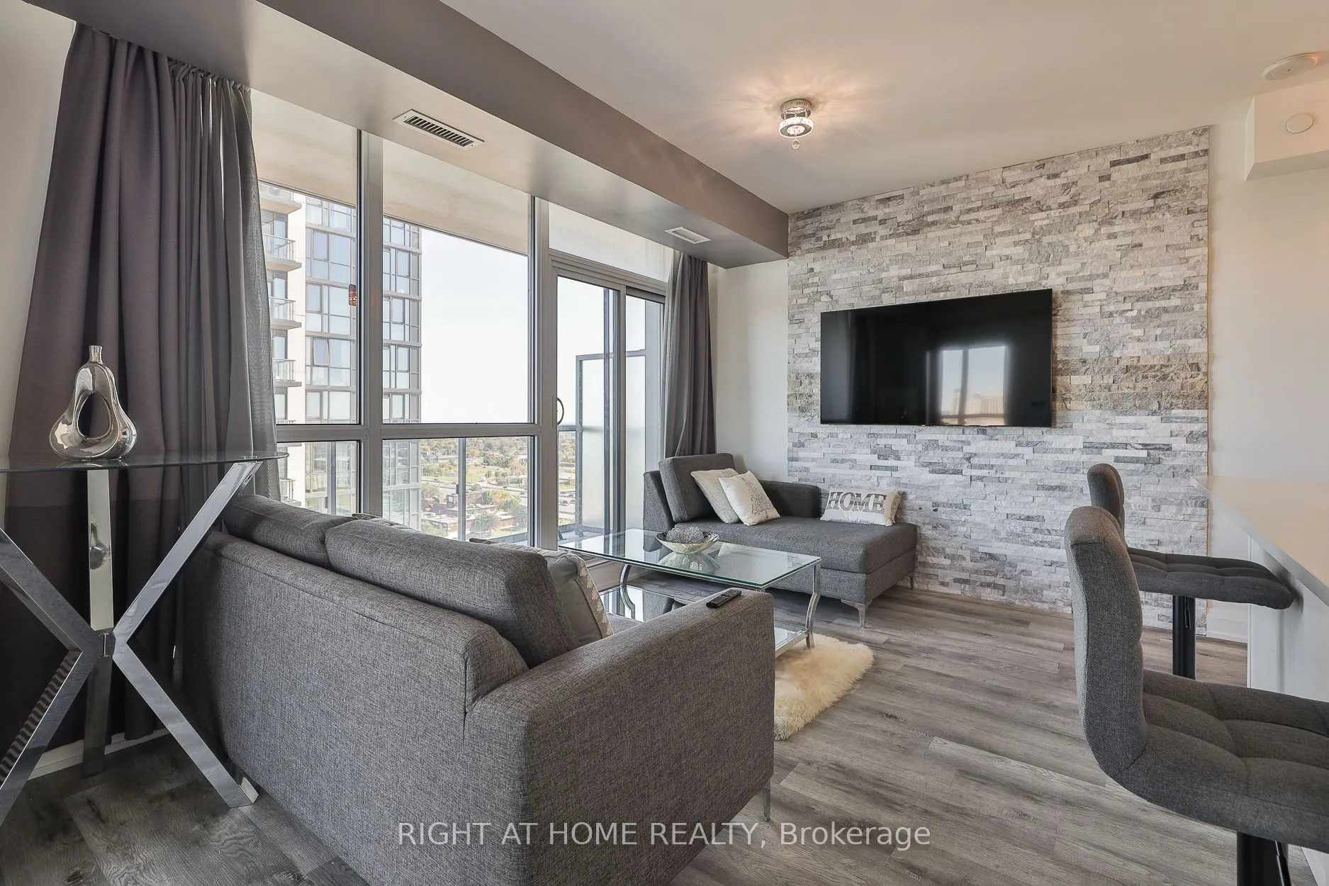 15 Zorra Street, #1702