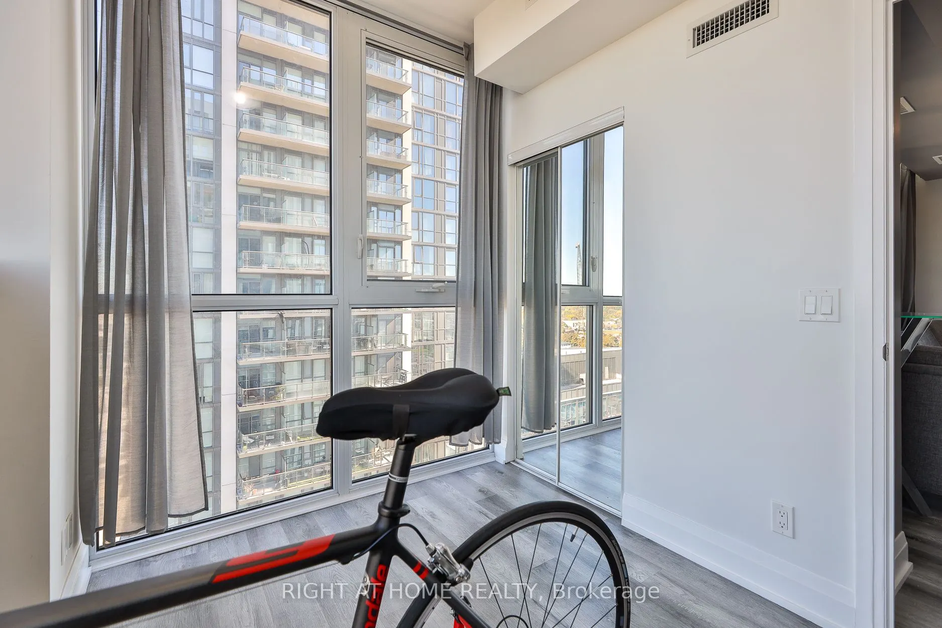 15 Zorra Street, #1702