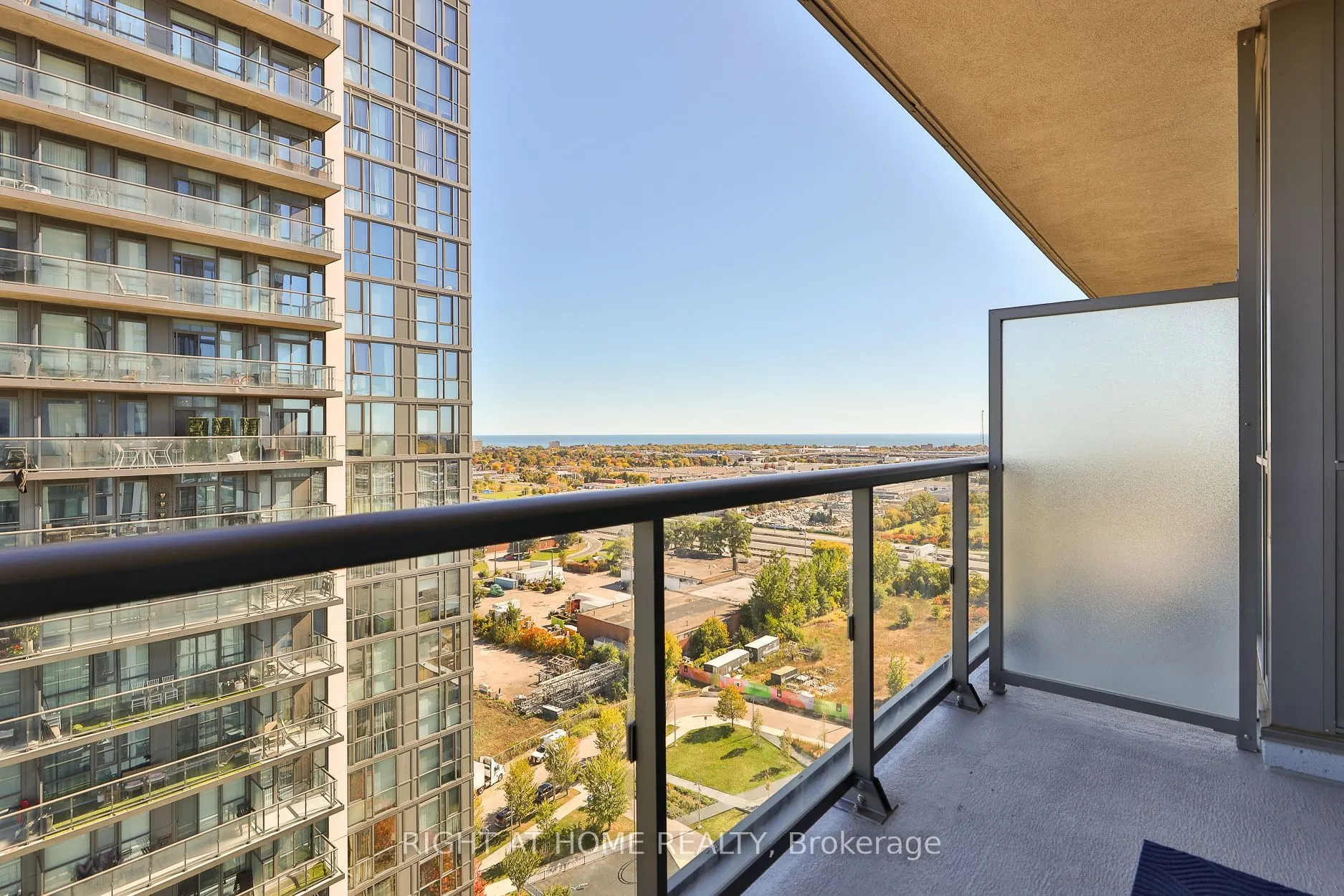 15 Zorra Street, #1702