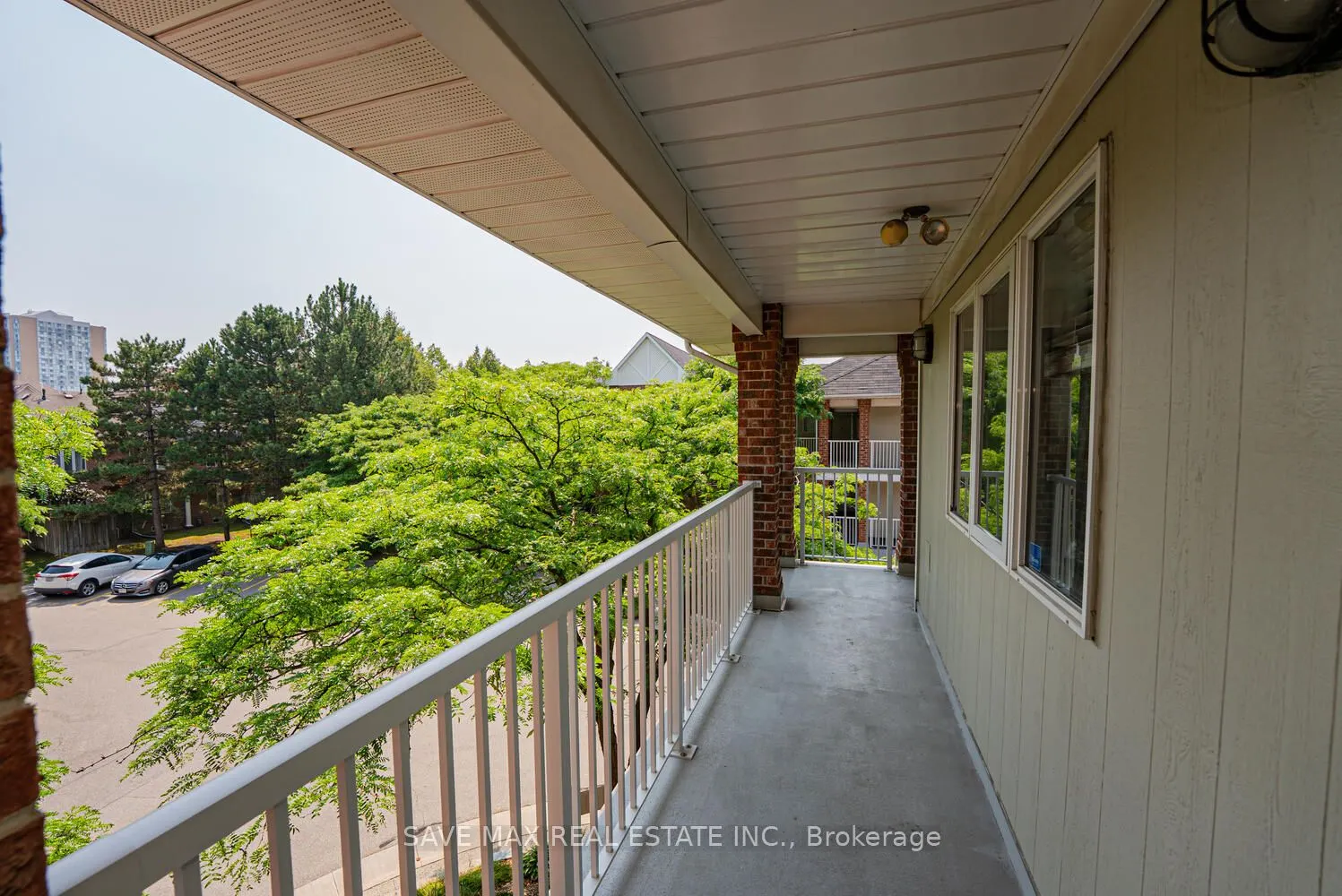 103 Bristol Road E, #212