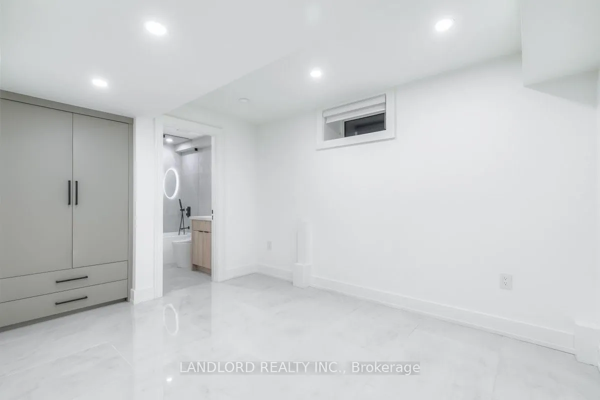 37 Boustead Avenue, #4