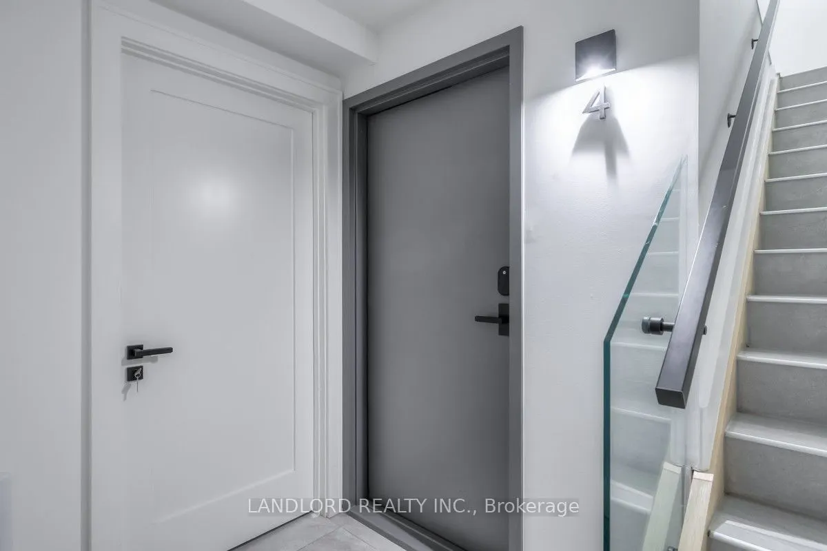 37 Boustead Avenue, #4