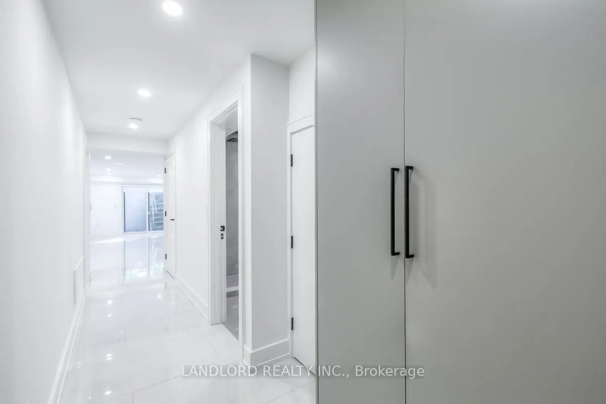 37 Boustead Avenue, #4