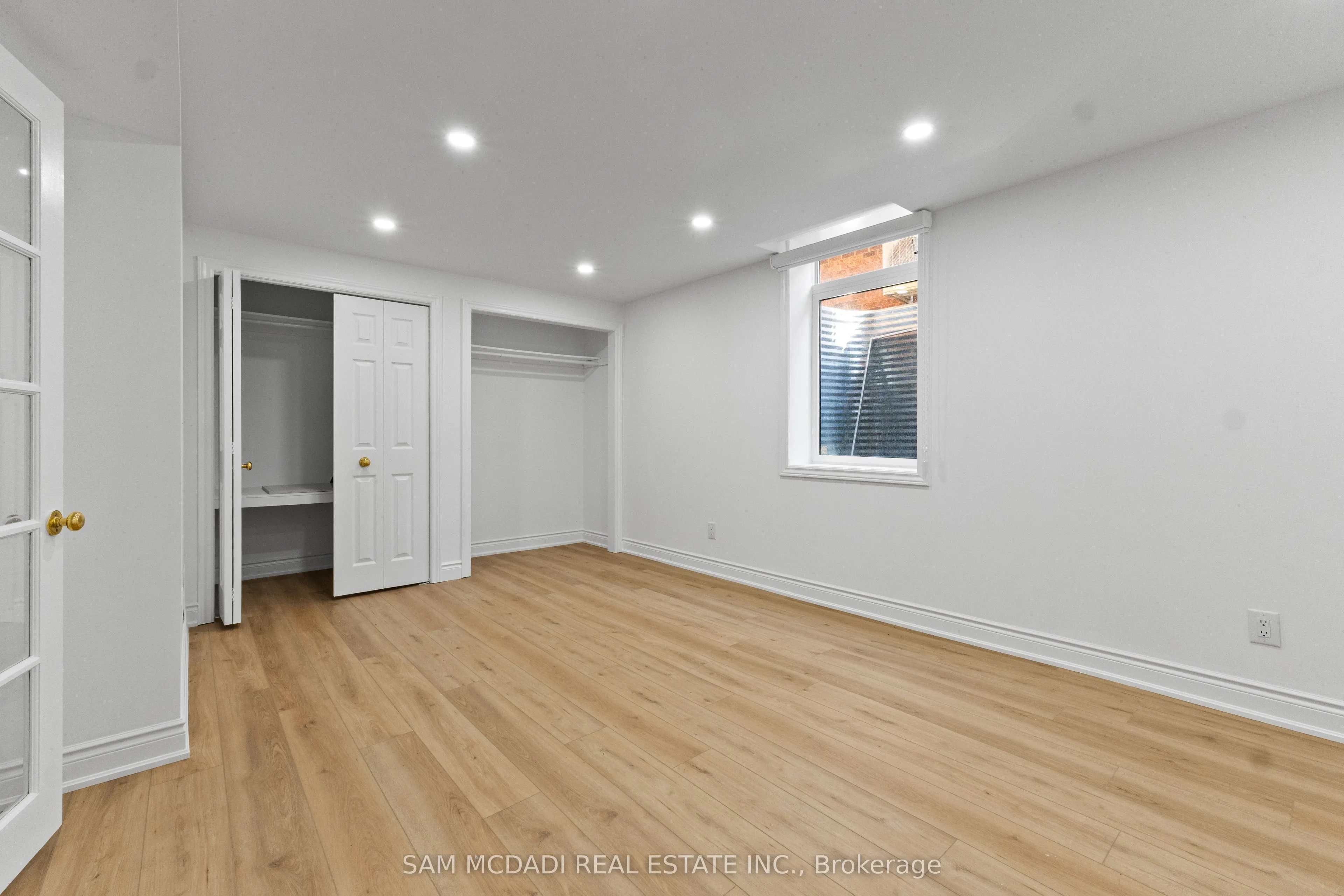 5436 Edencroft Crescent, #Lower
