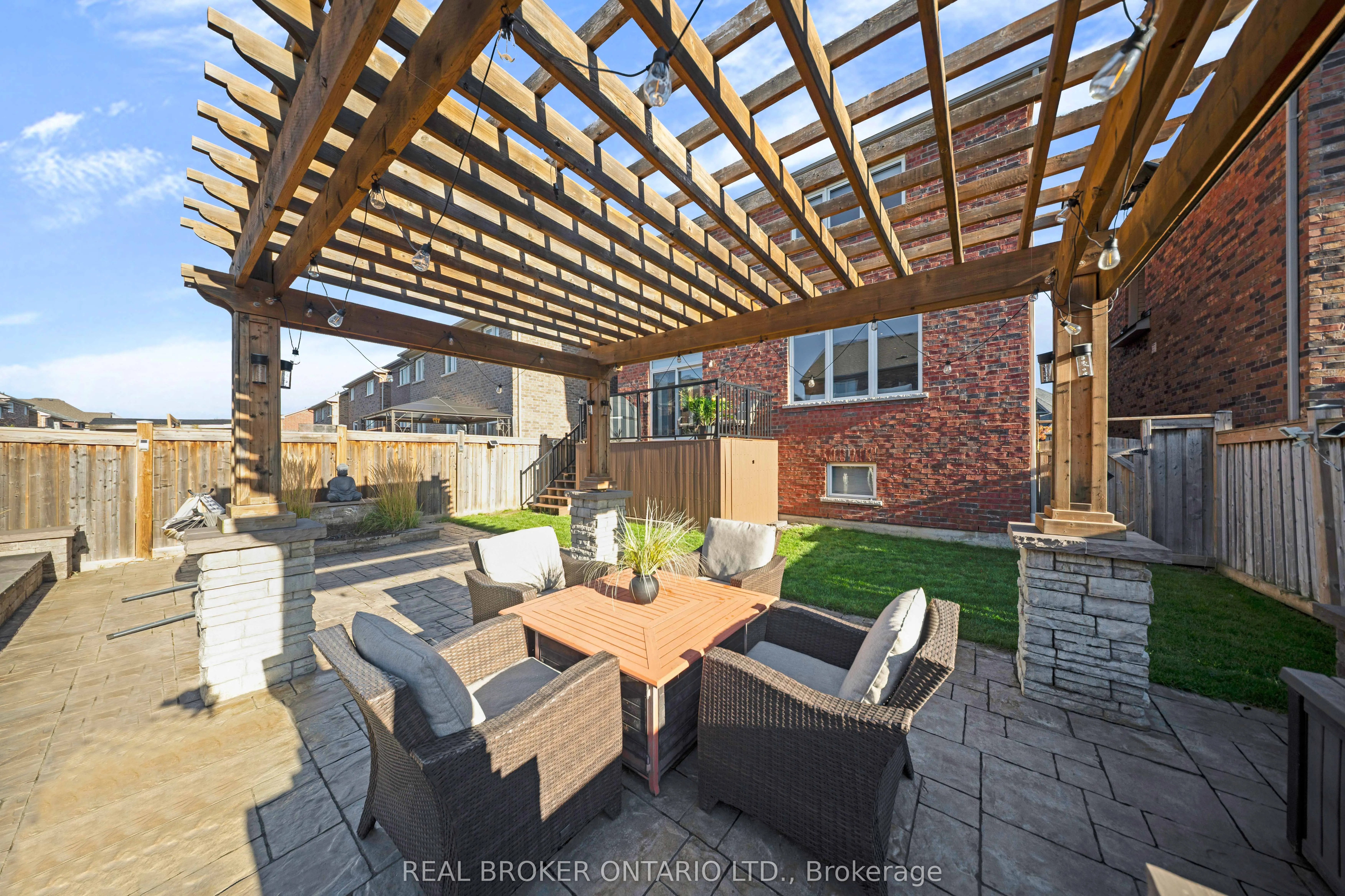 11 McEchearn Crescent