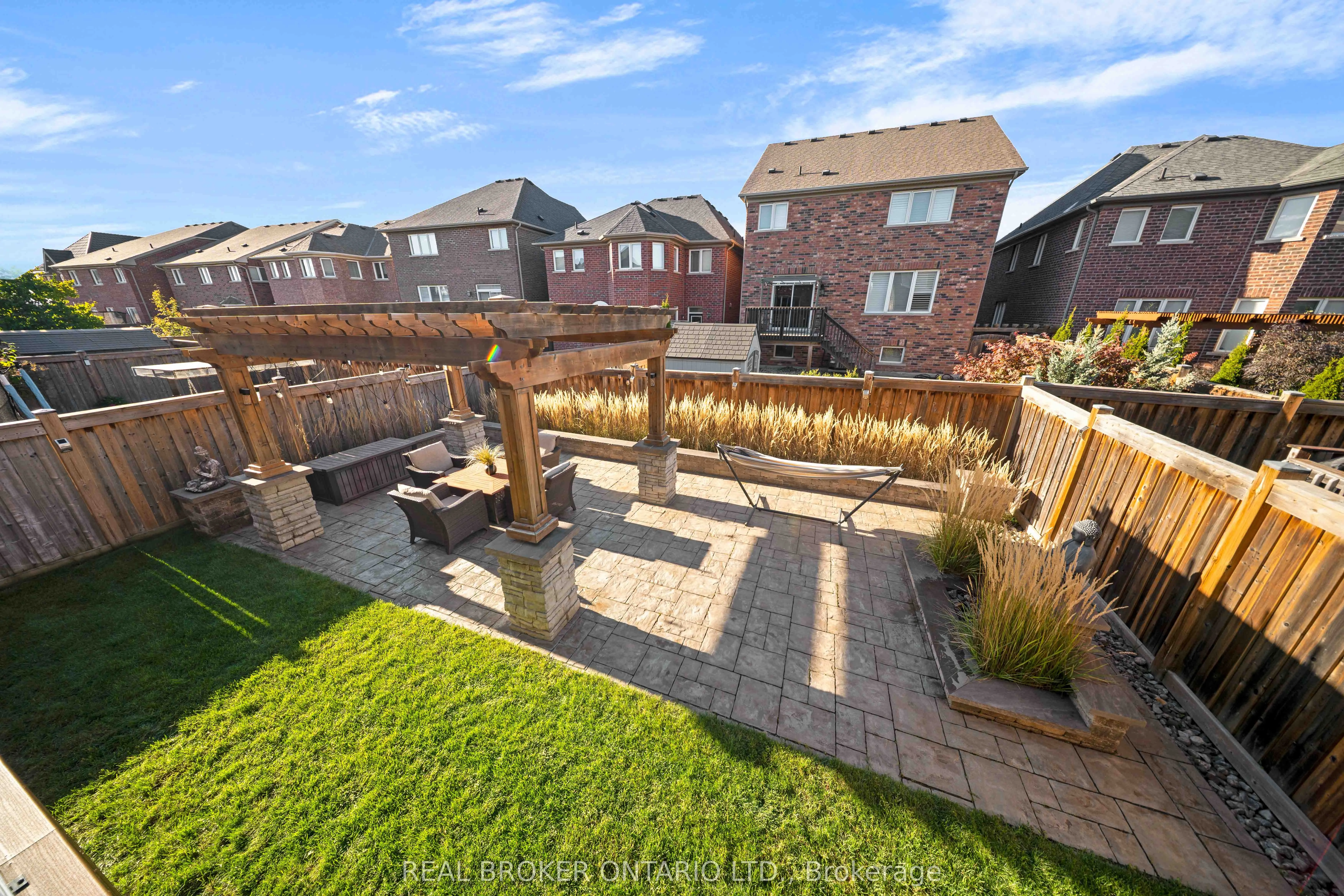 11 McEchearn Crescent
