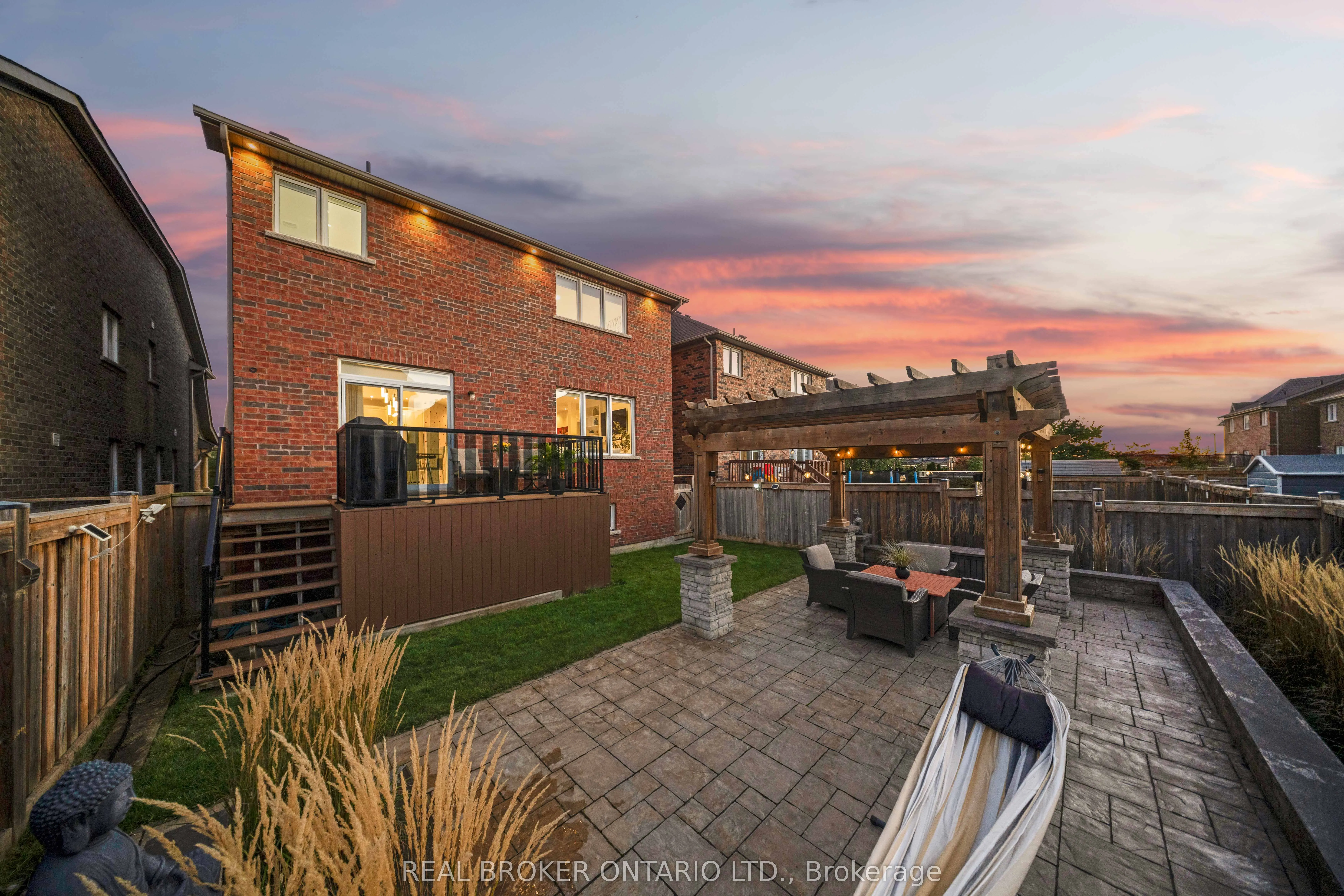 11 McEchearn Crescent