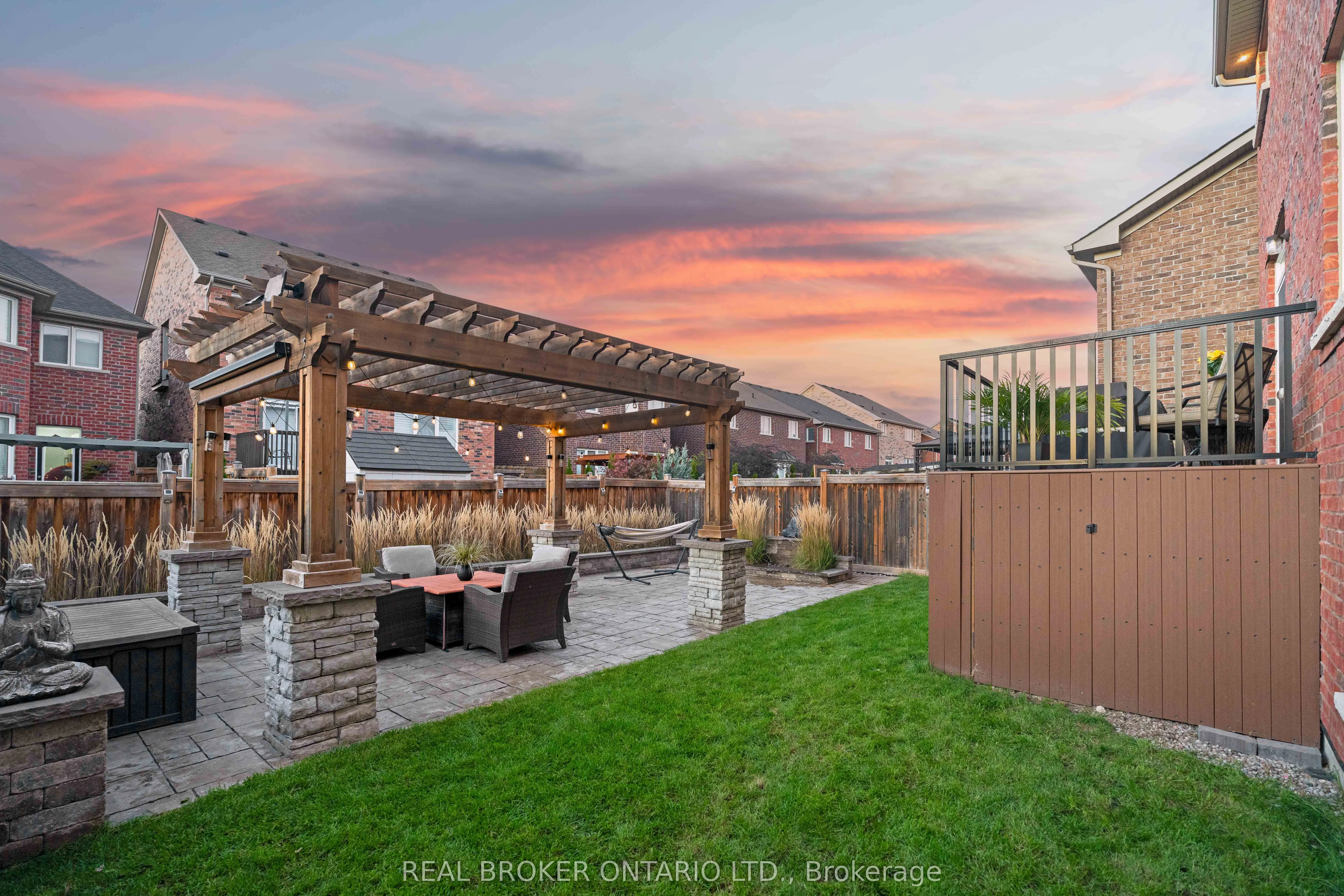 11 McEchearn Crescent