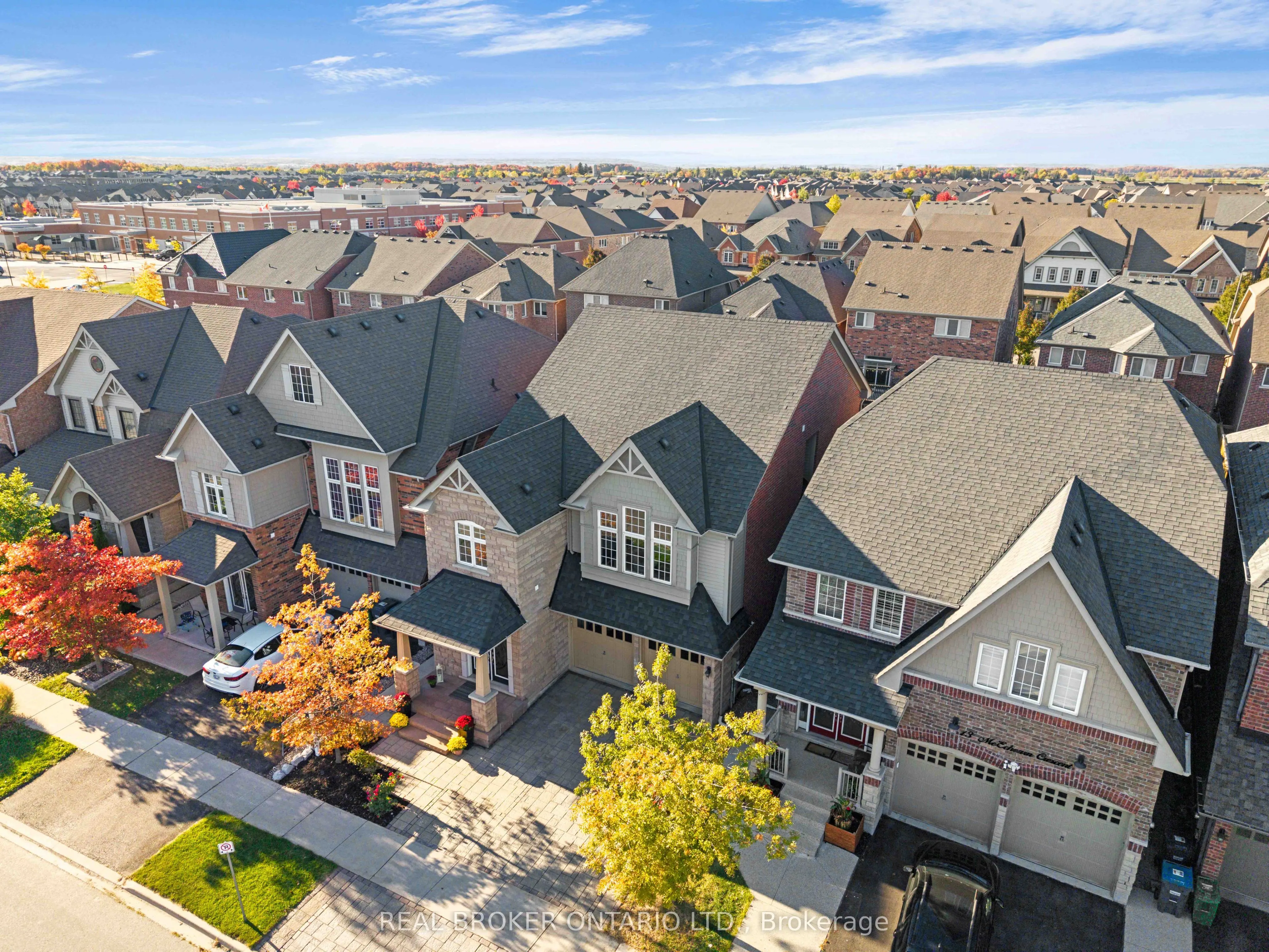 11 McEchearn Crescent