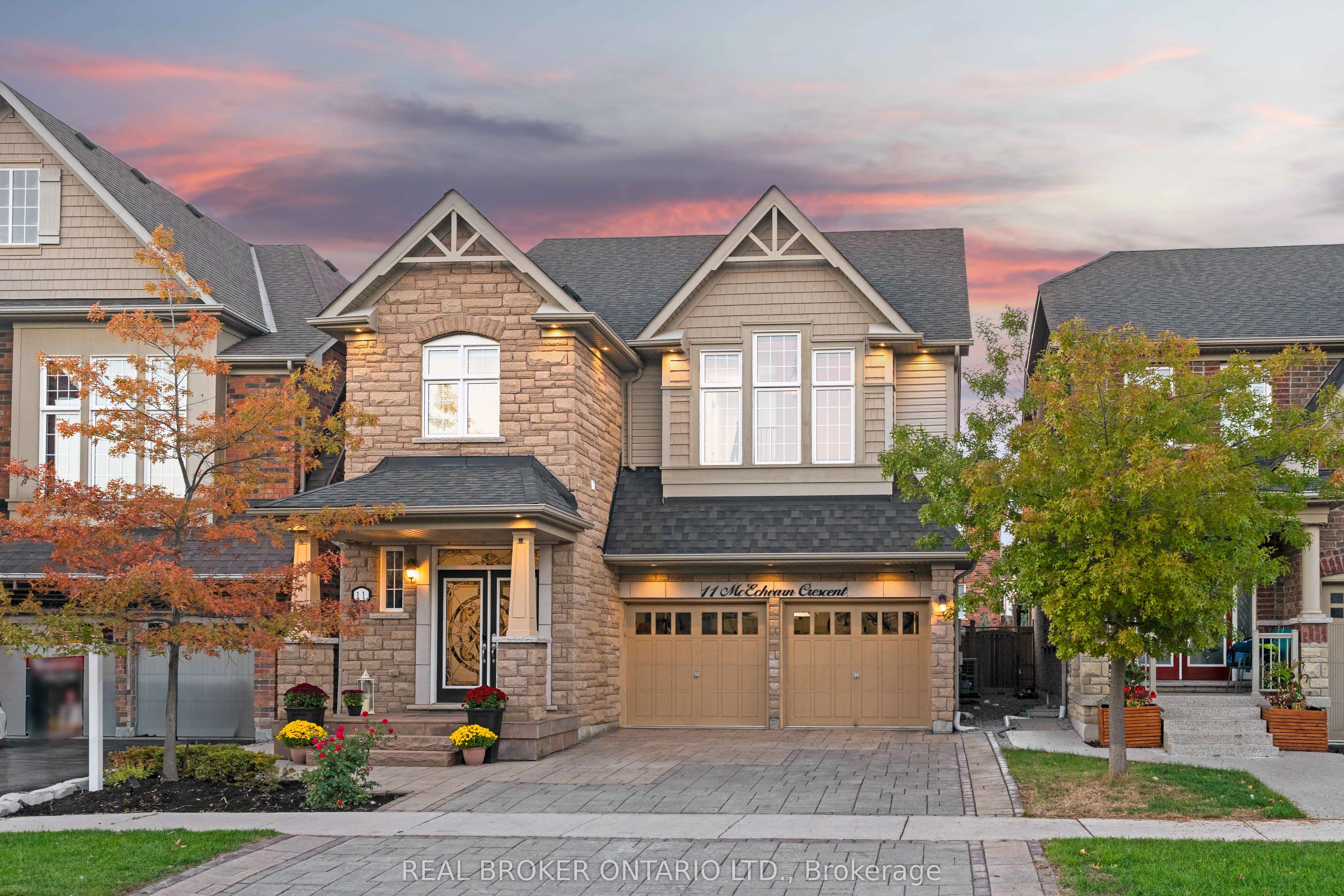 11 McEchearn Crescent
