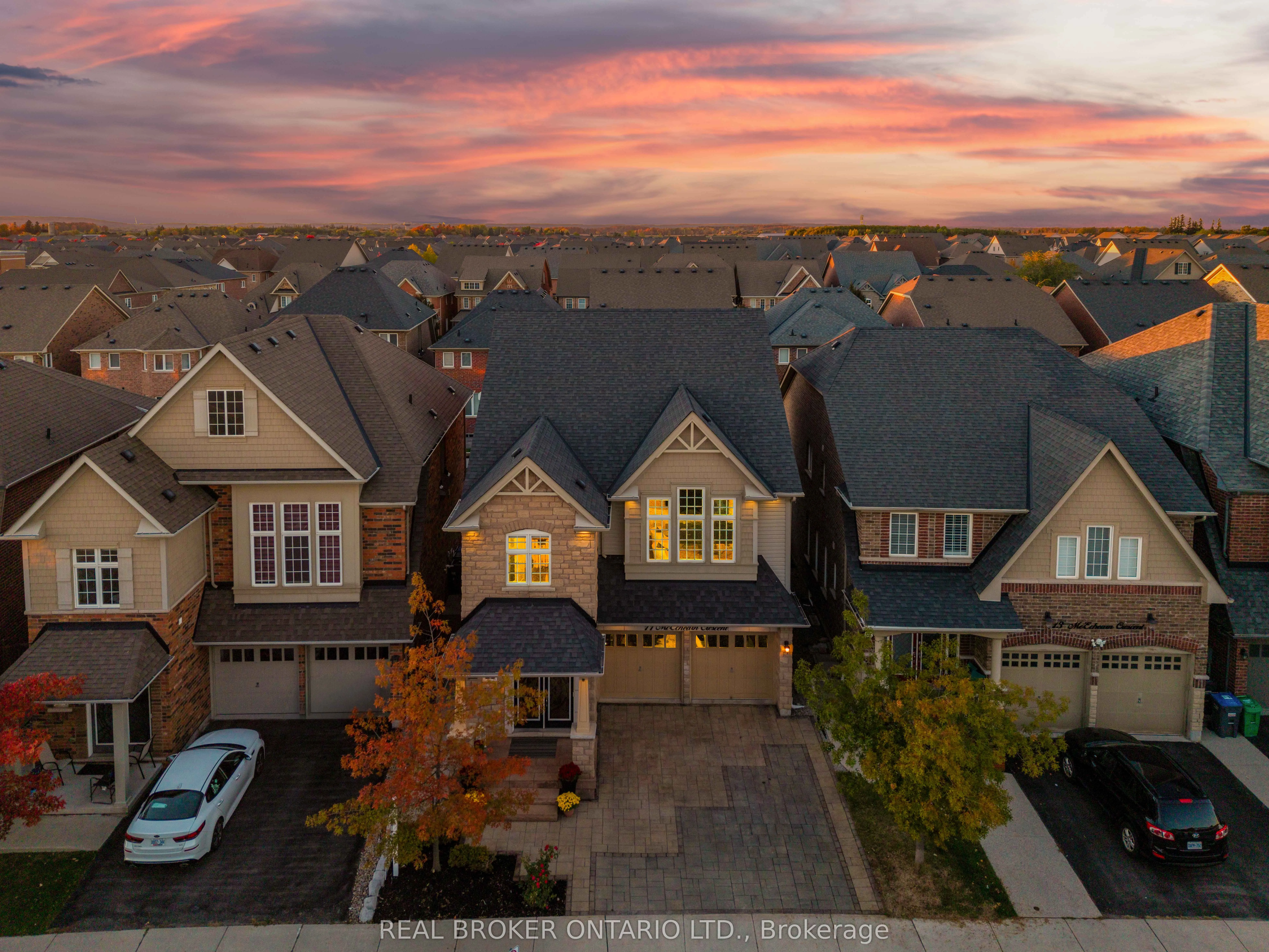 11 McEchearn Crescent