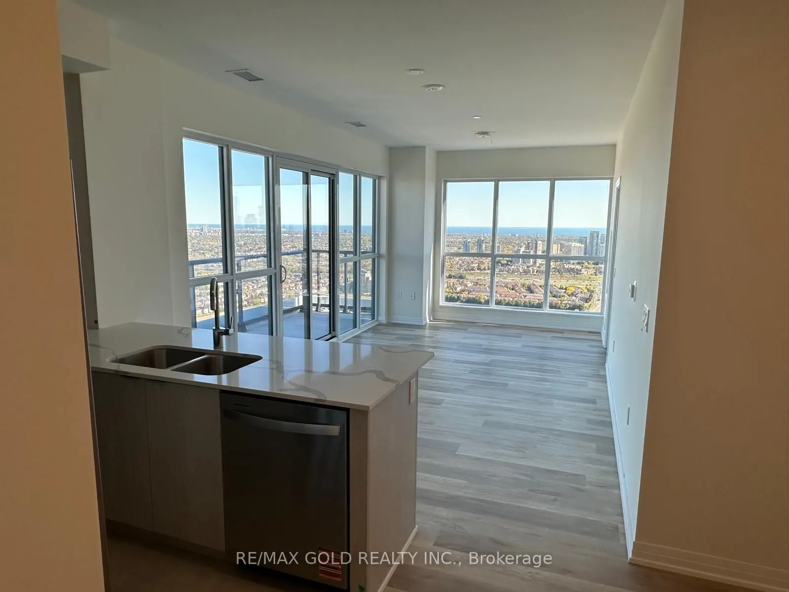 15 Watergarden Drive, #3601