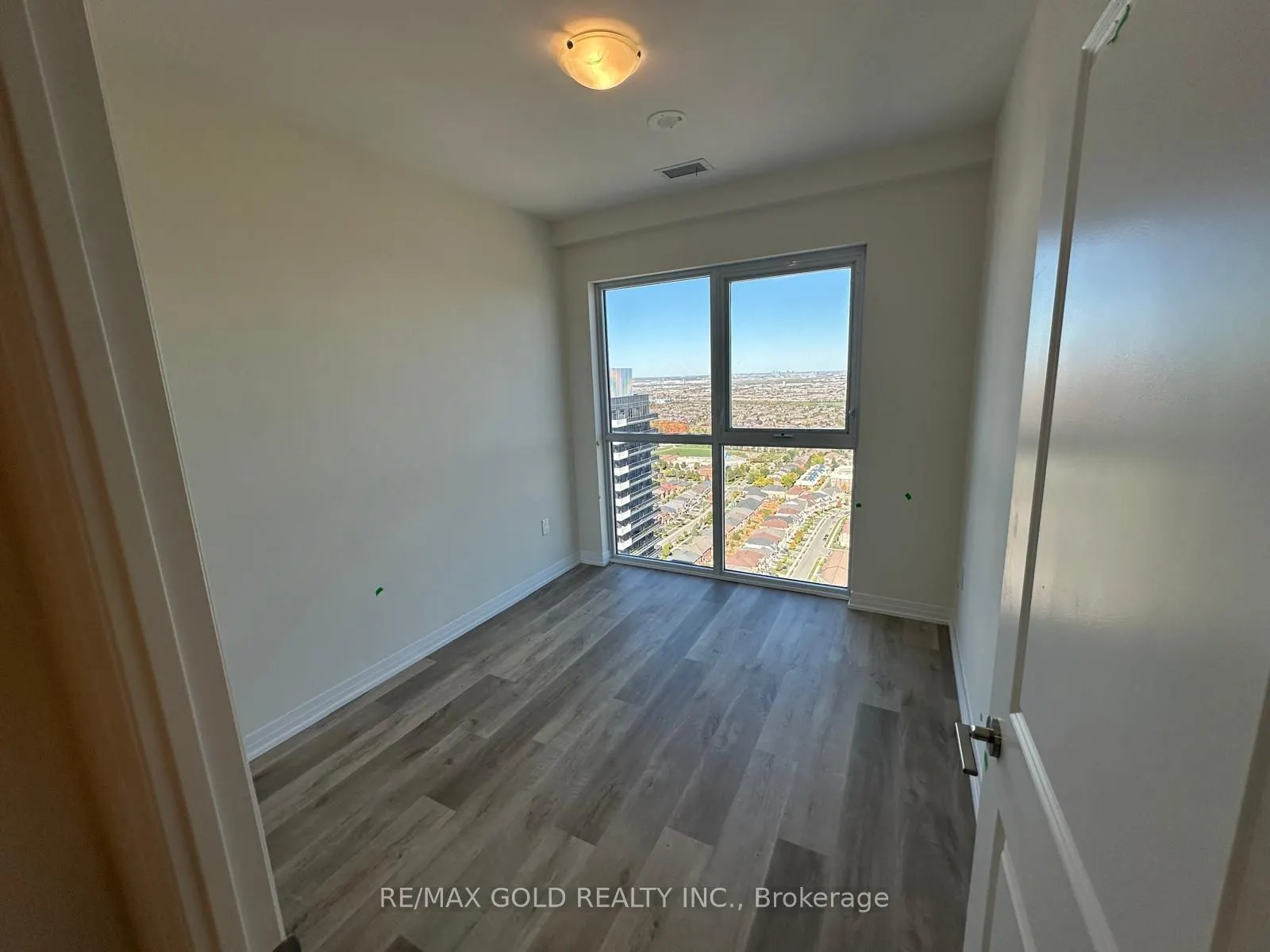 15 Watergarden Drive, #3601