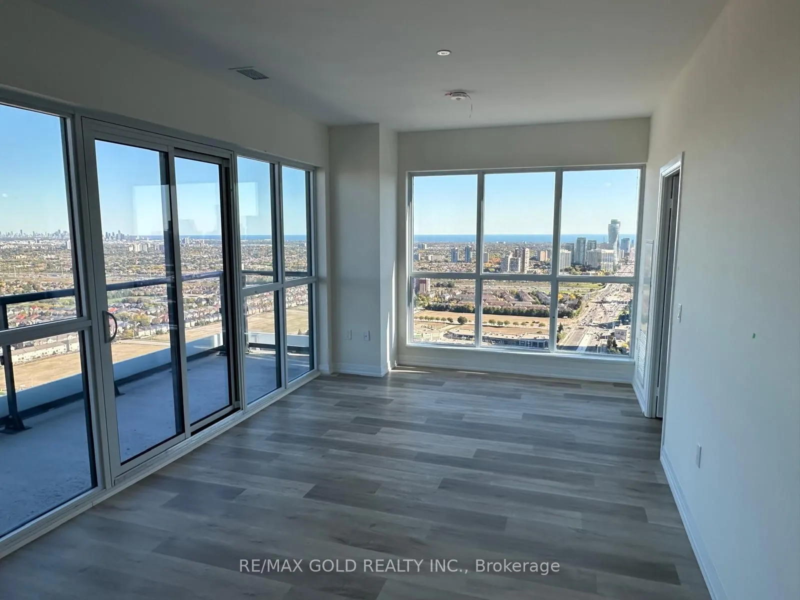 15 Watergarden Drive, #3601