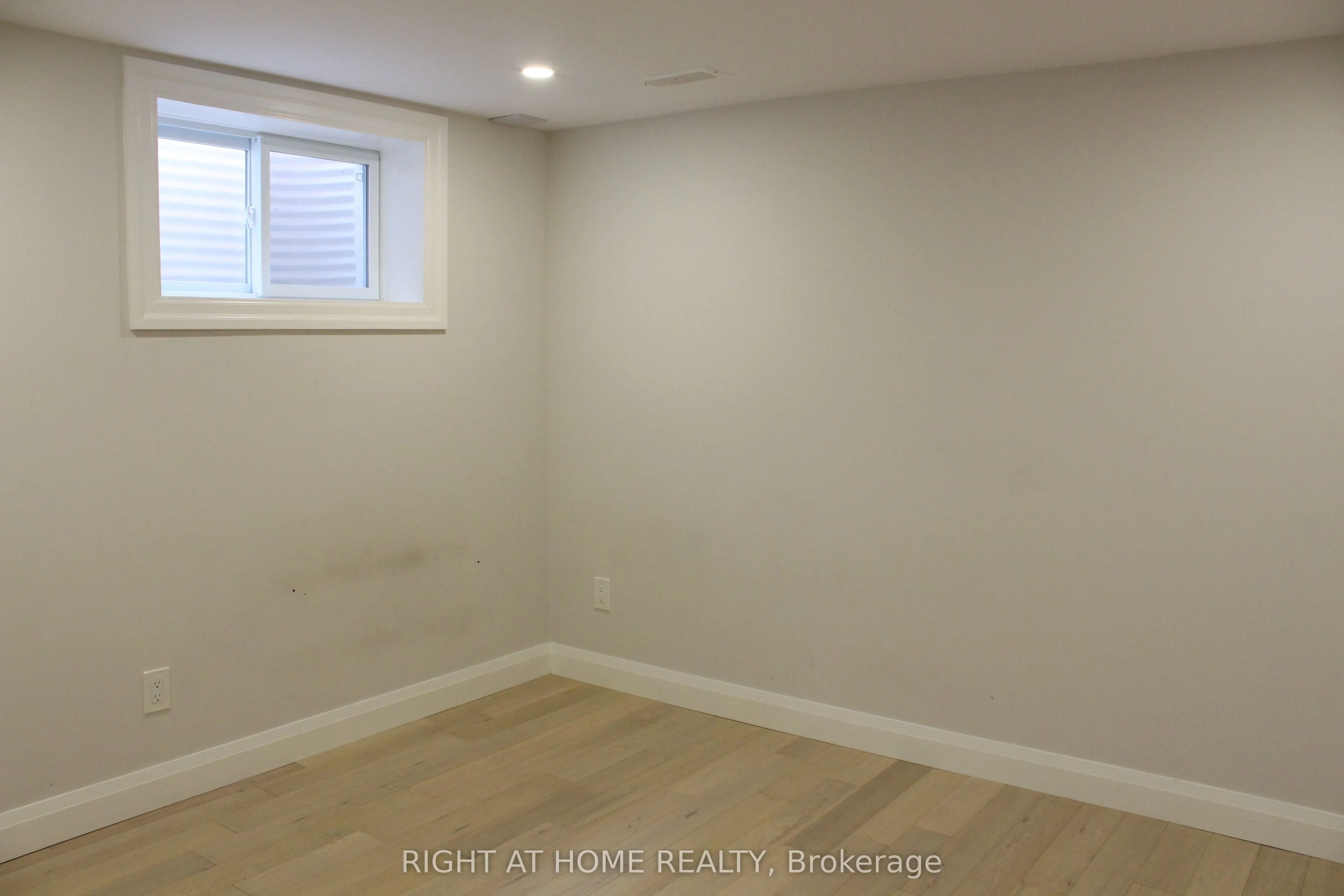 9 Farley Crescent, #Lower Level