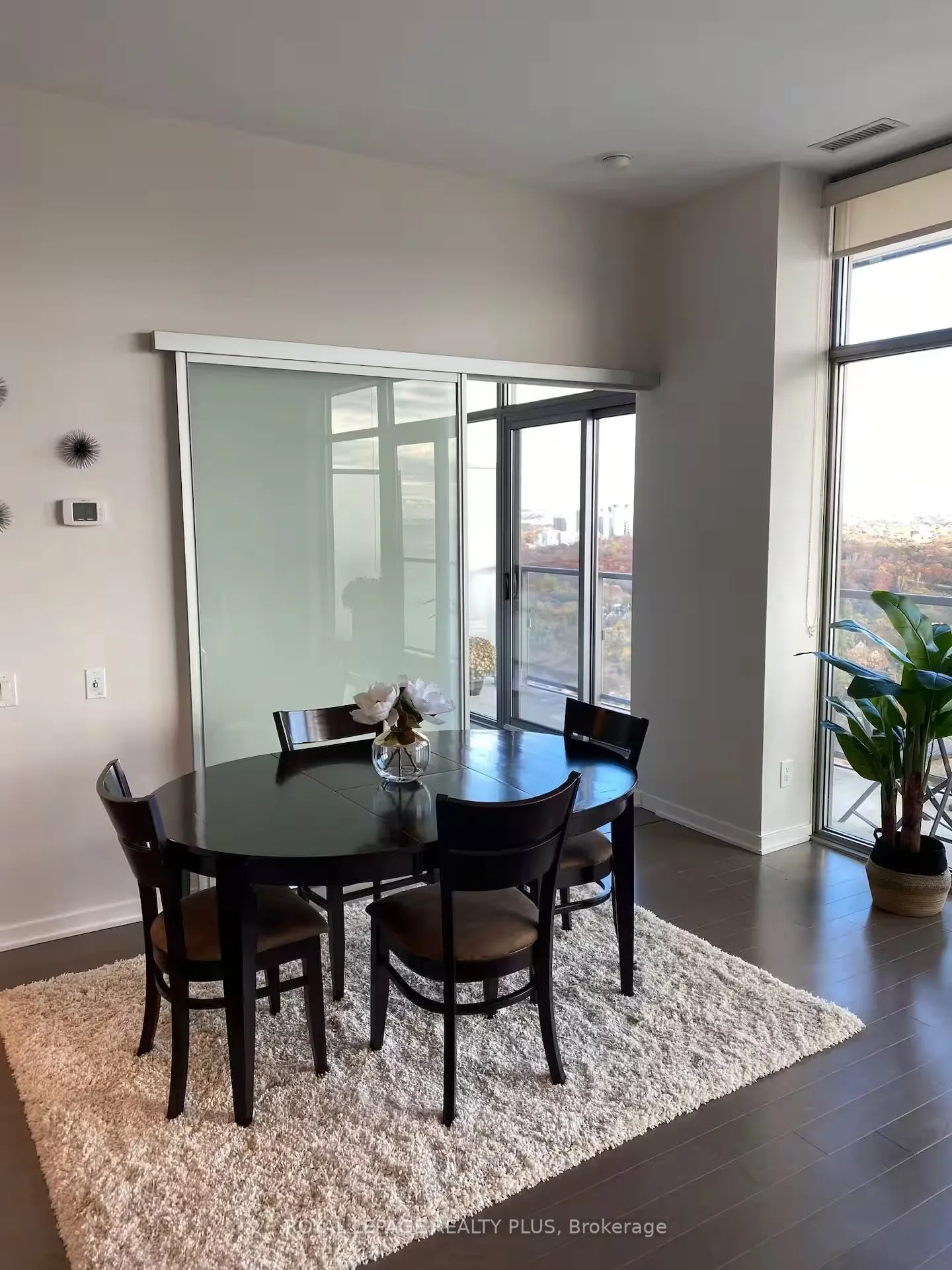 105 The Queensway Avenue, #3415