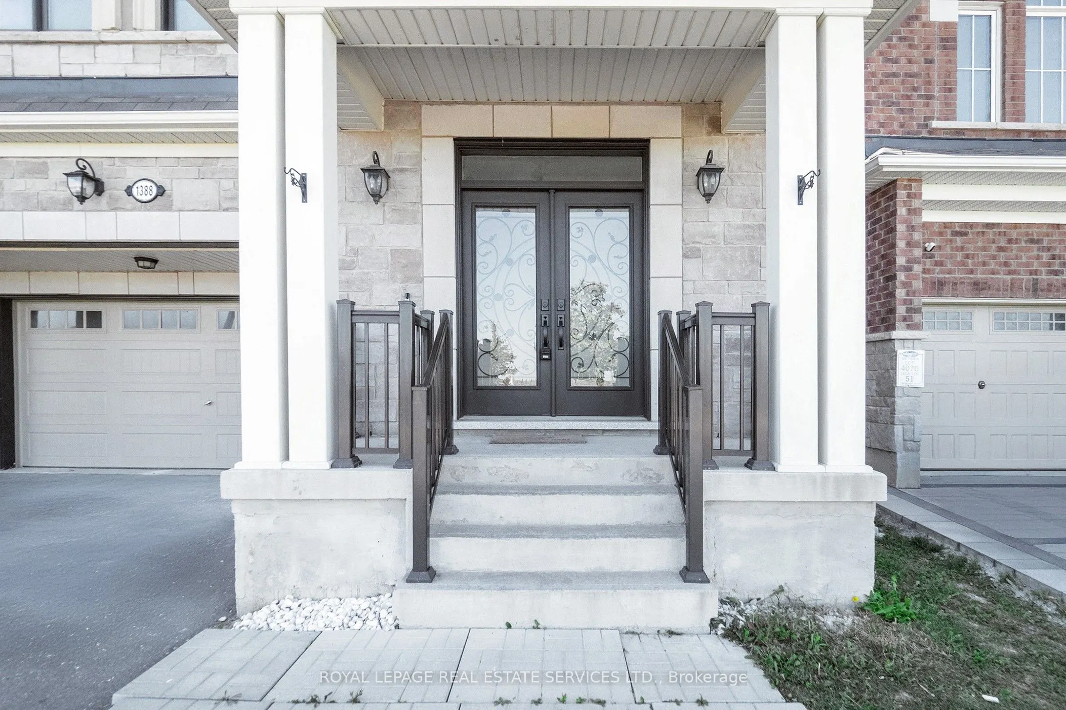 1388 Sycamore Garden, #Upper