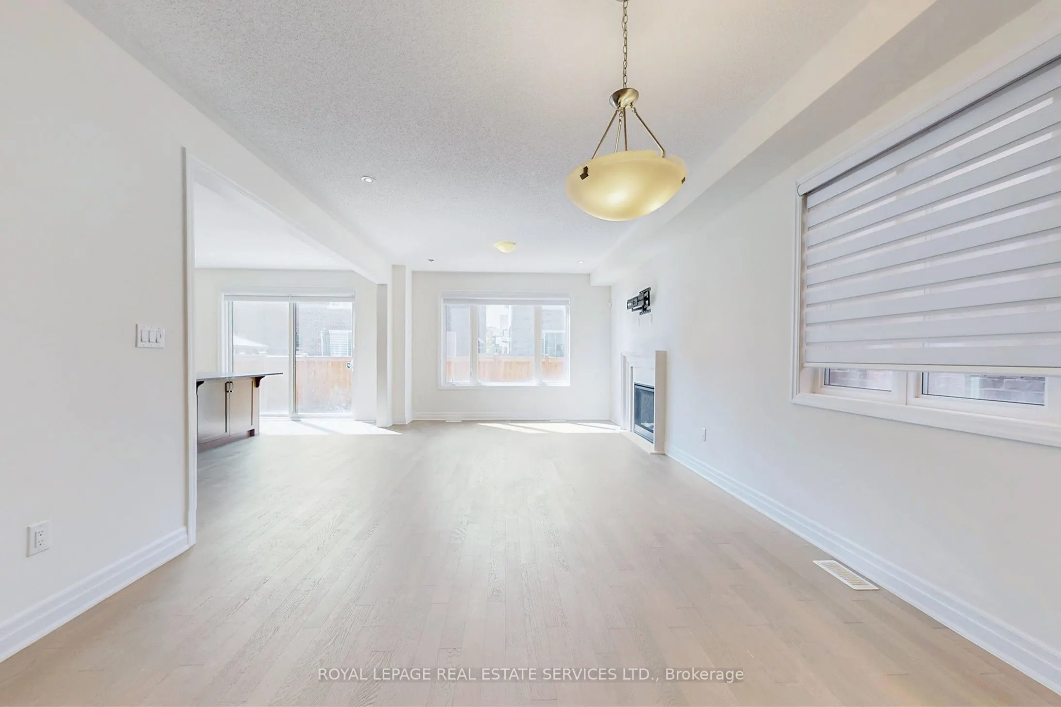 1388 Sycamore Garden, #Upper