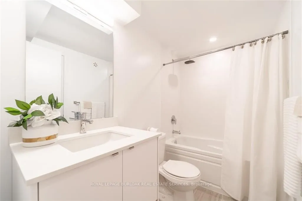 1095 Cooke Boulevard, #23