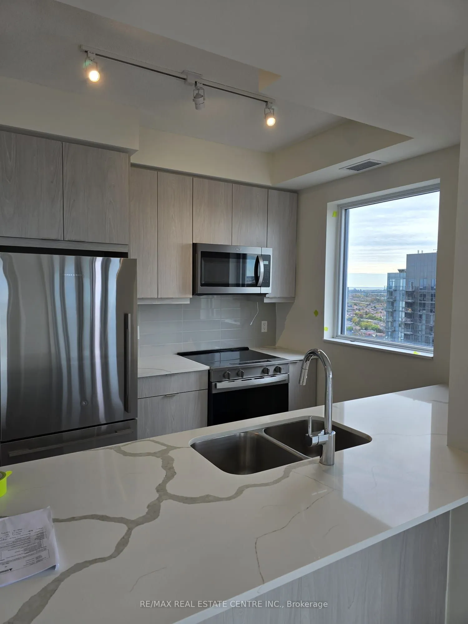 15 Watergarden Drive, #2106