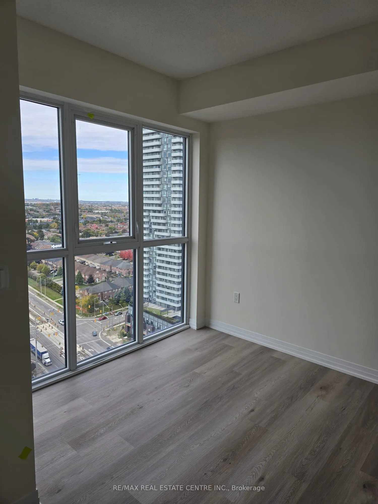 15 Watergarden Drive, #2106