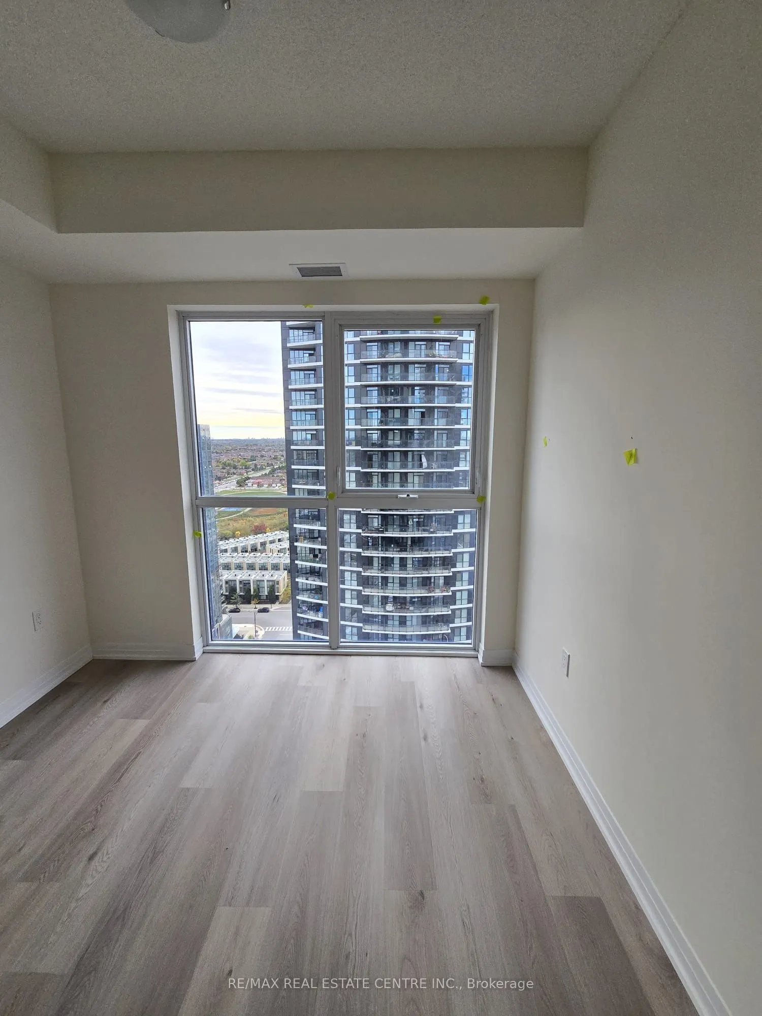 15 Watergarden Drive, #2106
