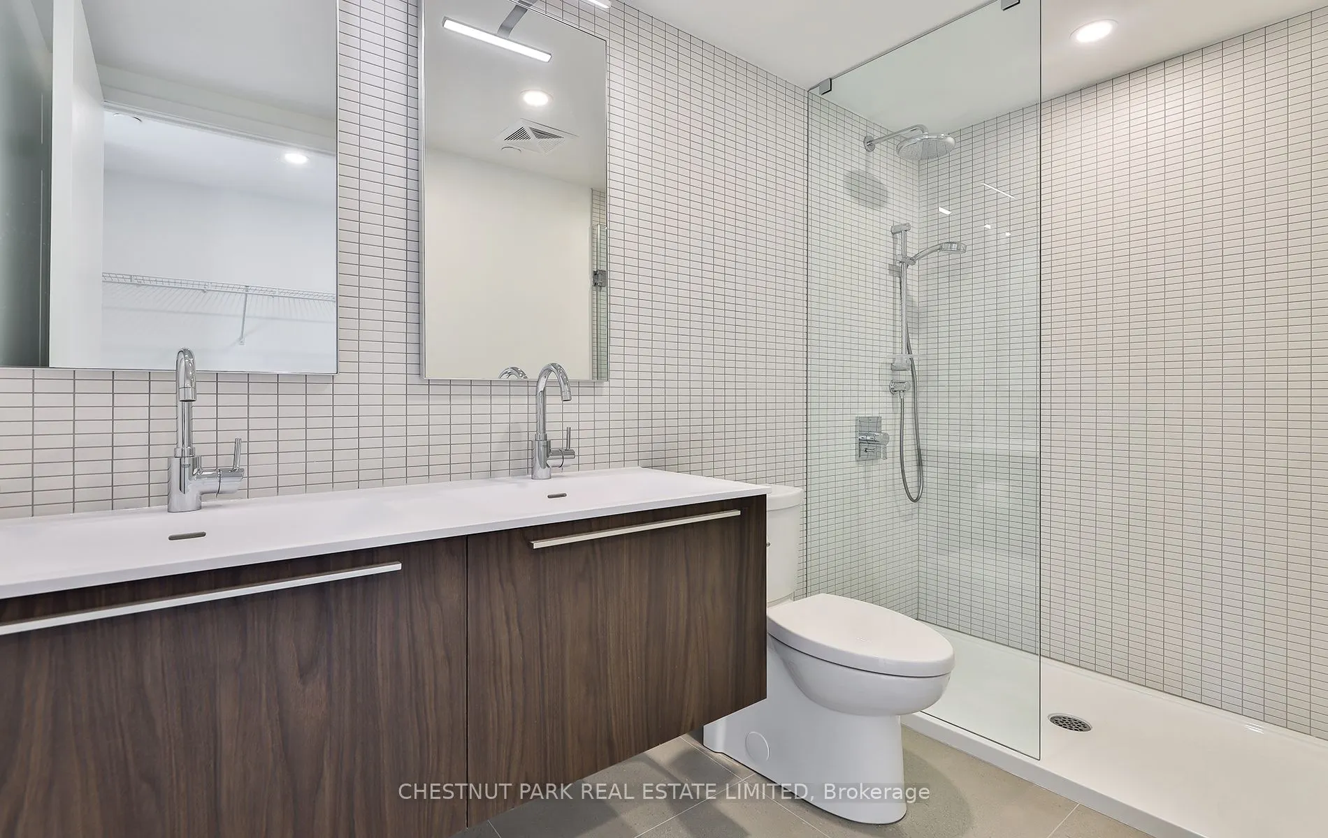 2720 Dundas Street W, #508