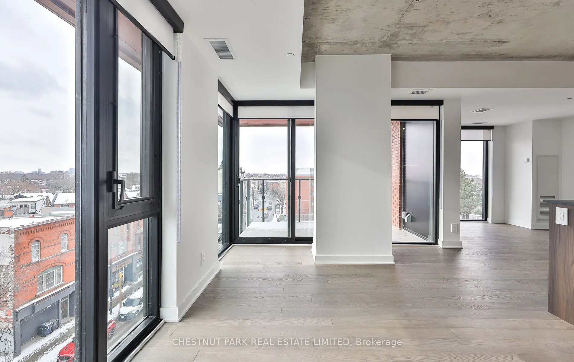 2720 Dundas Street W, #508