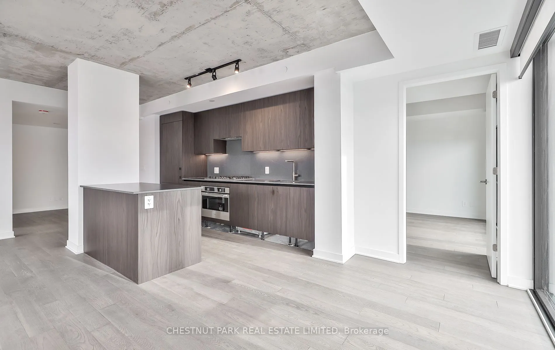 2720 Dundas Street W, #508