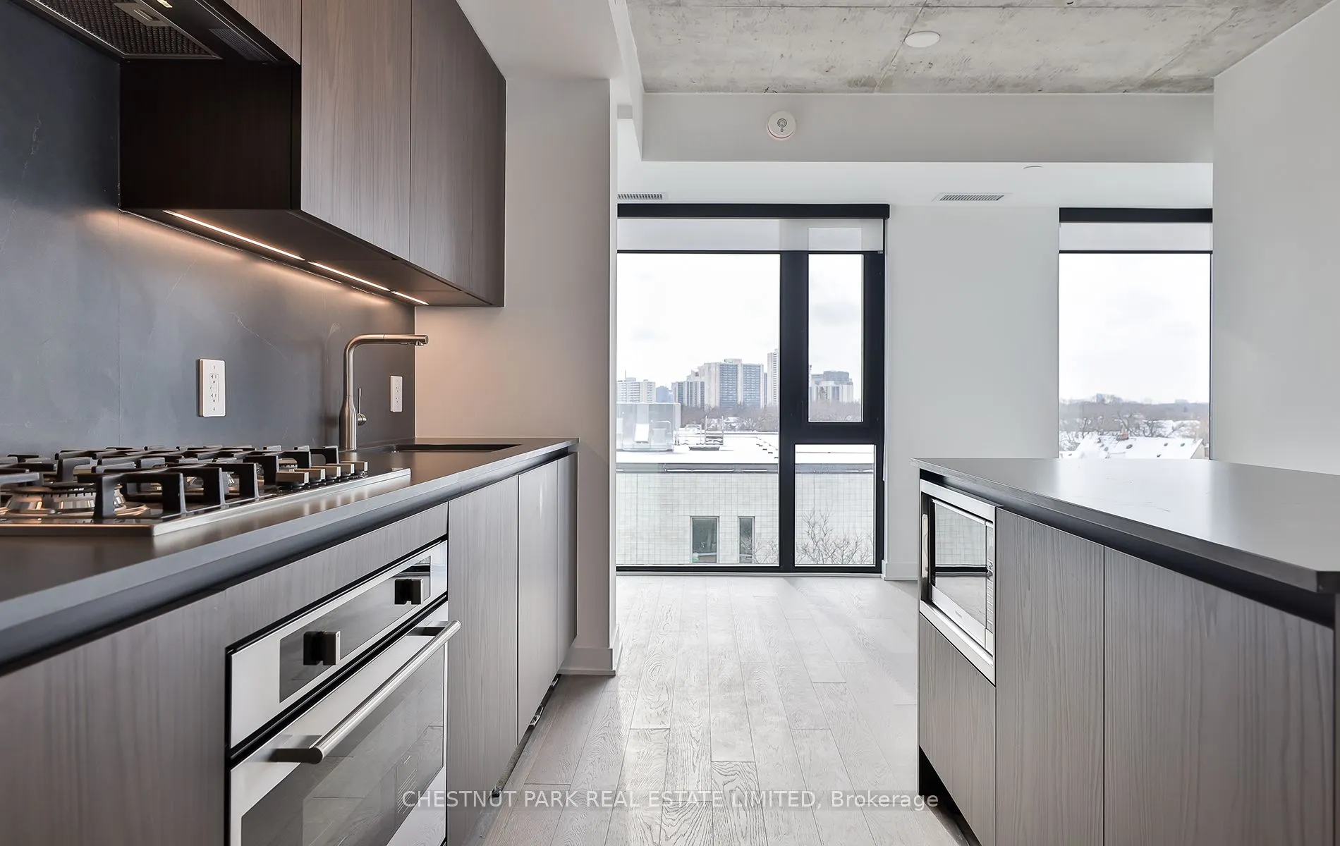 2720 Dundas Street W, #508