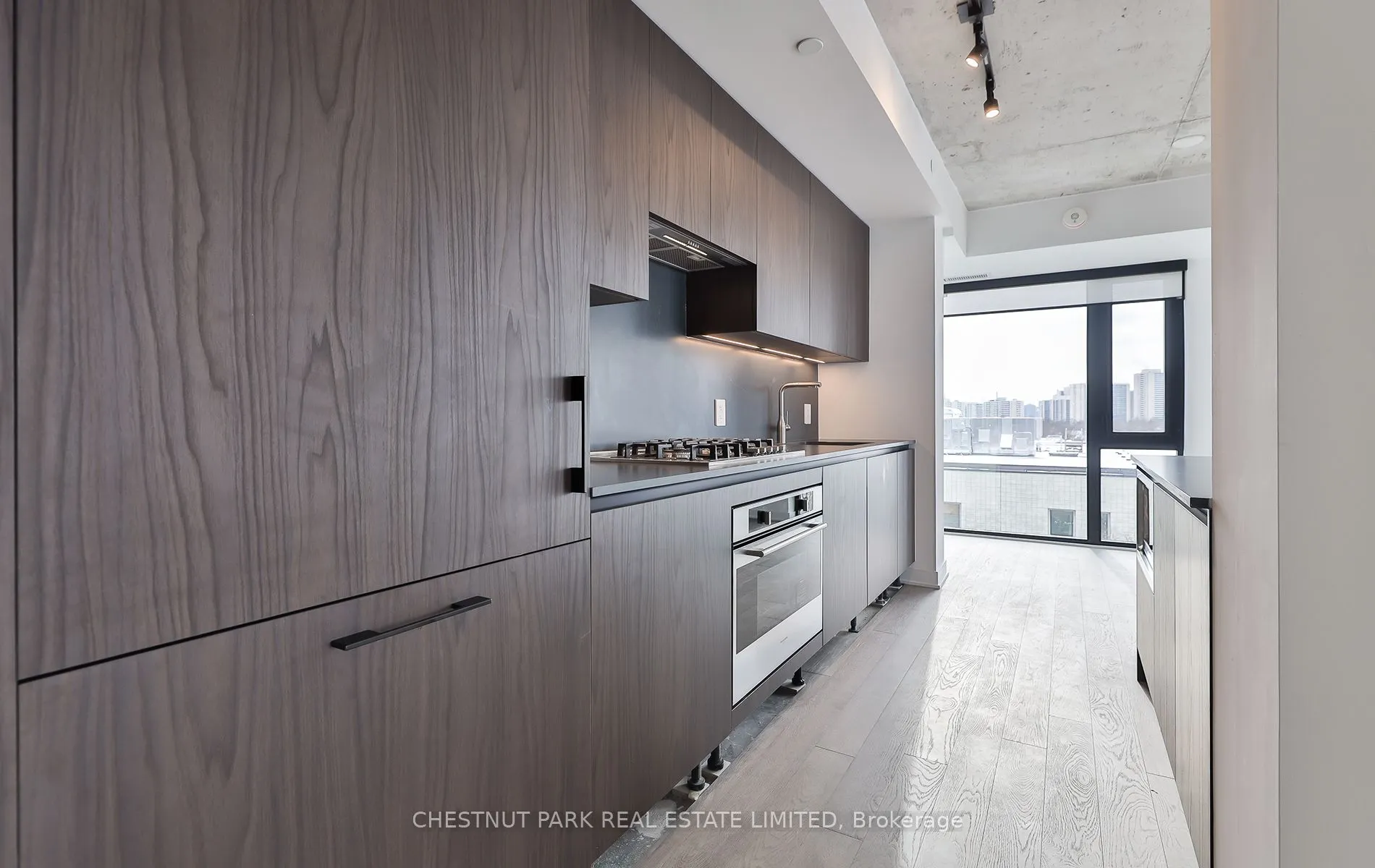 2720 Dundas Street W, #508