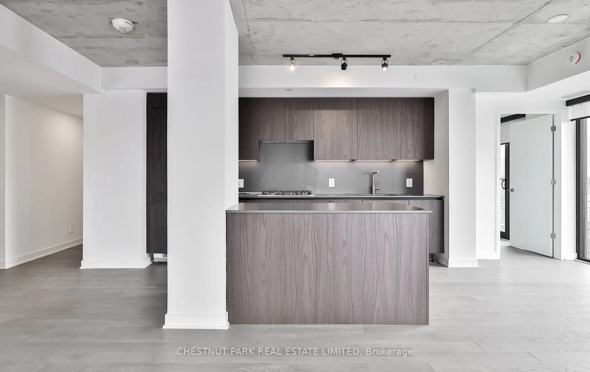 2720 Dundas Street W, #508