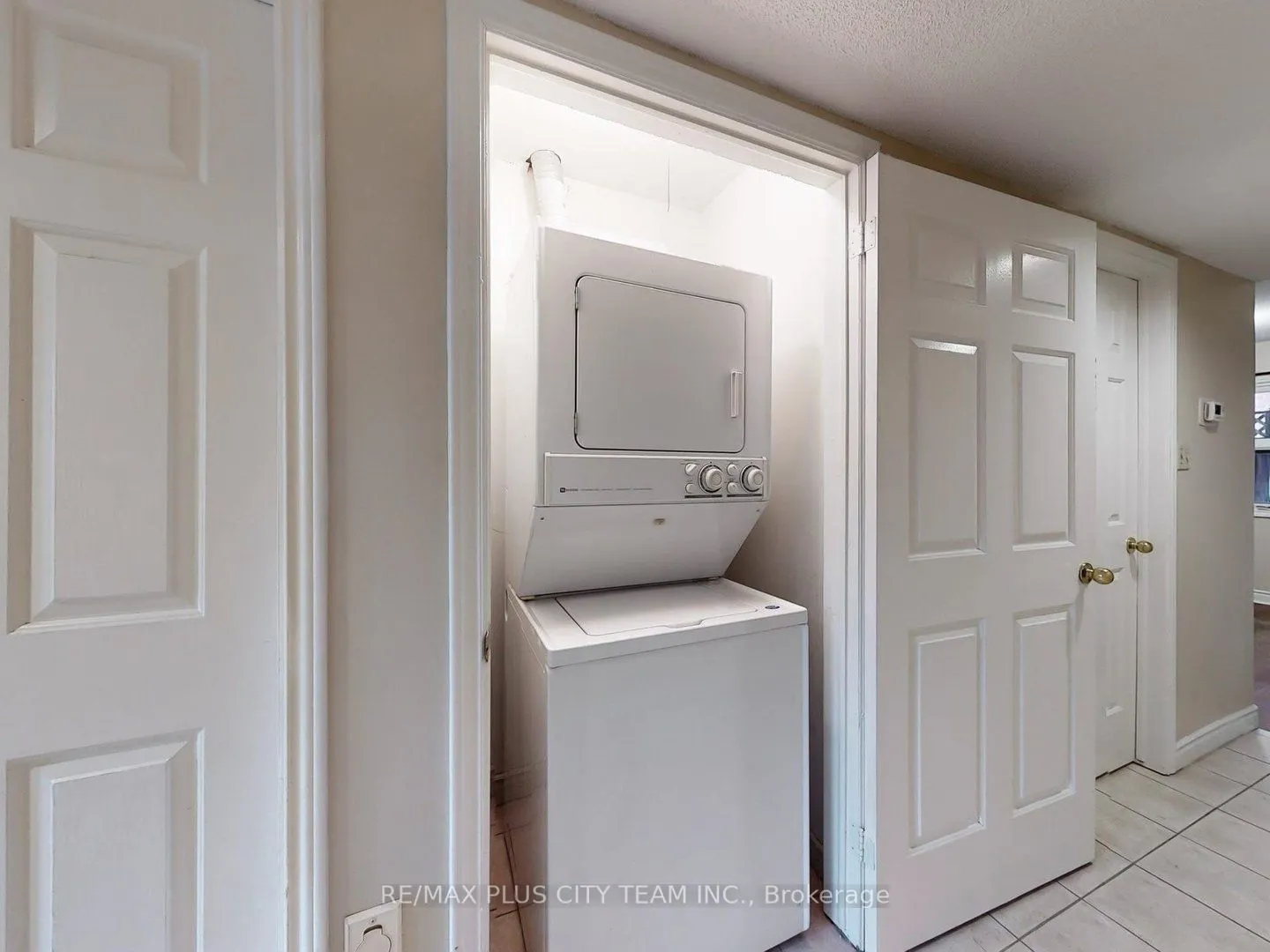 183 Nelson Street, #1