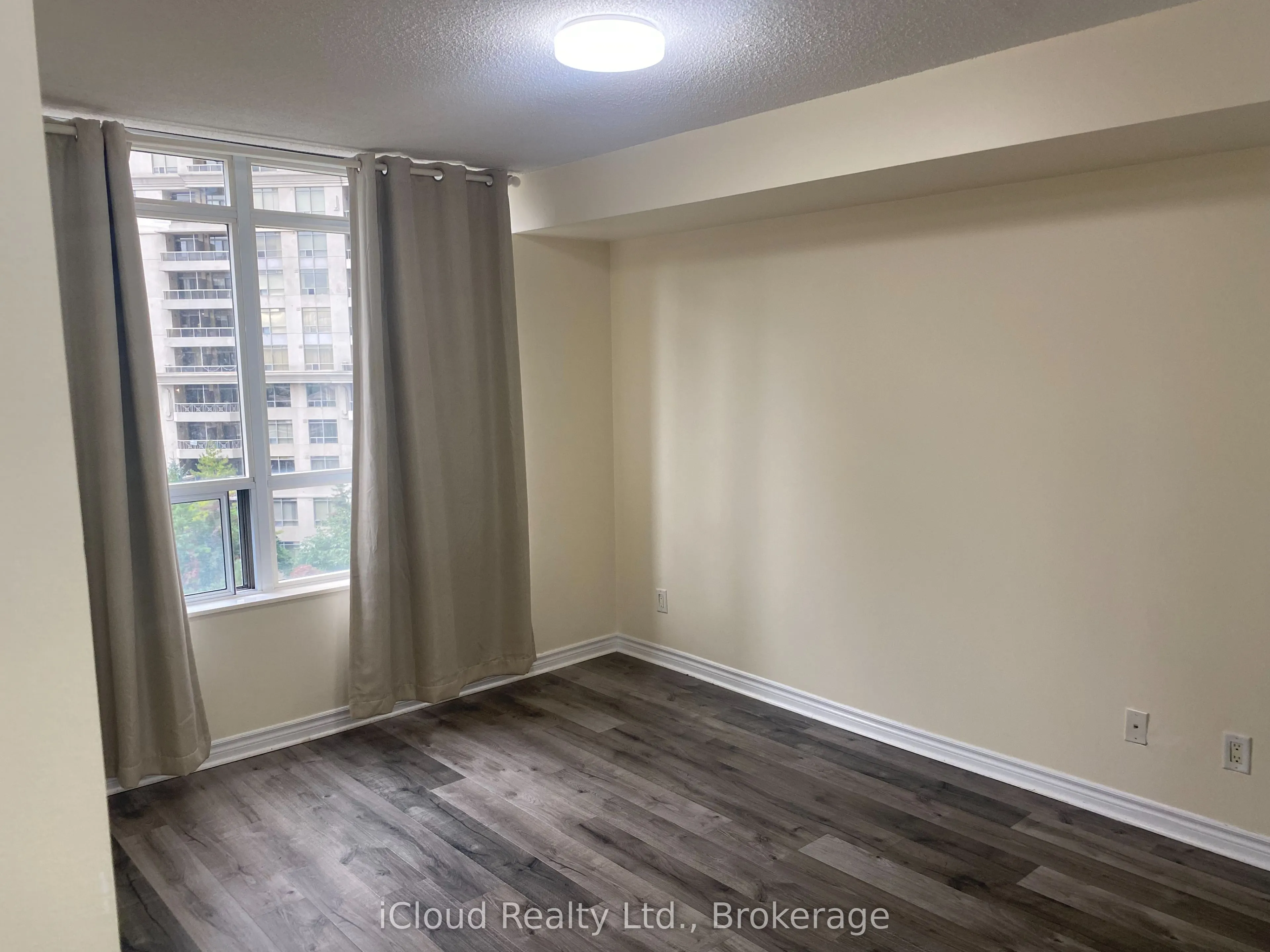 3880 Duke Of York Boulevard, #705