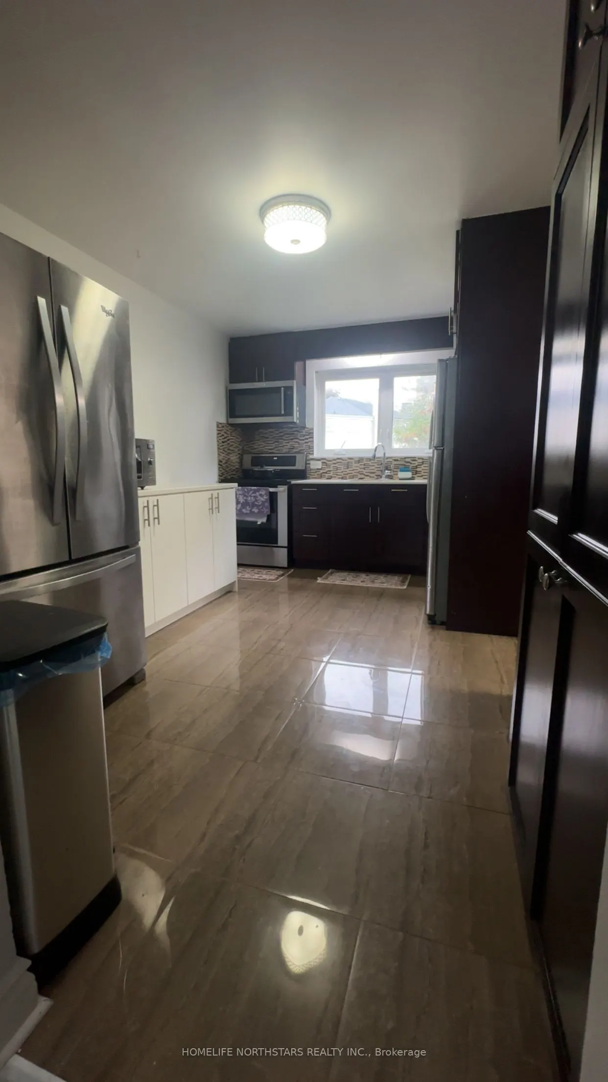 20 Demaris Avenue