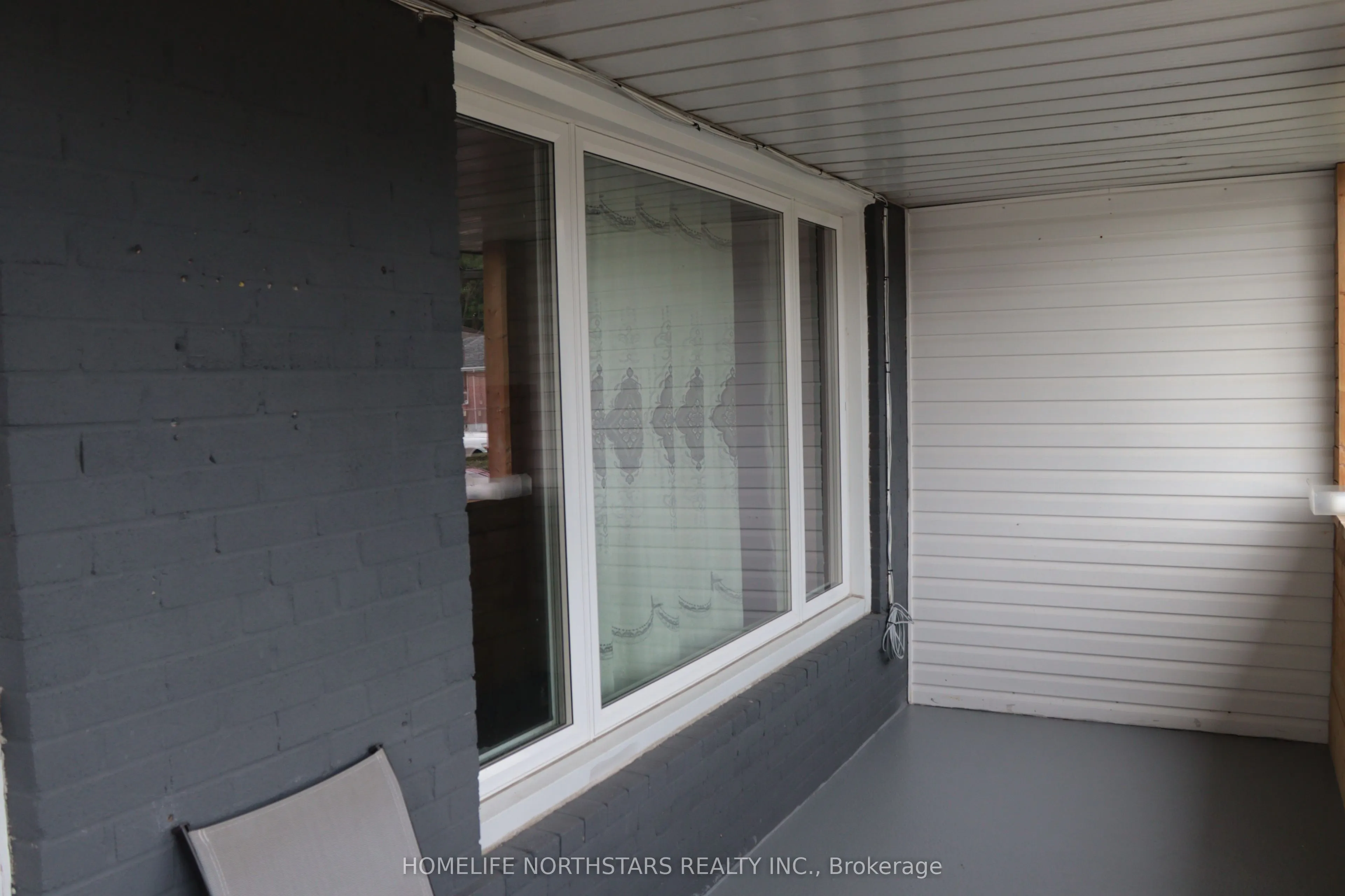 20 Demaris Avenue